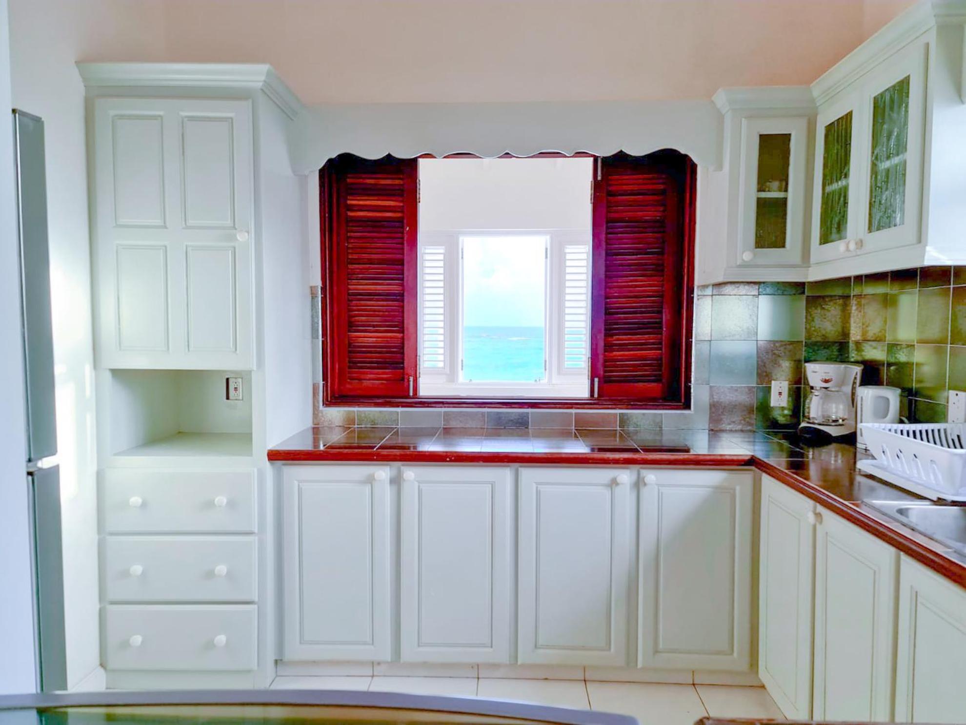 Beautiful Seaside 2BR Apartments