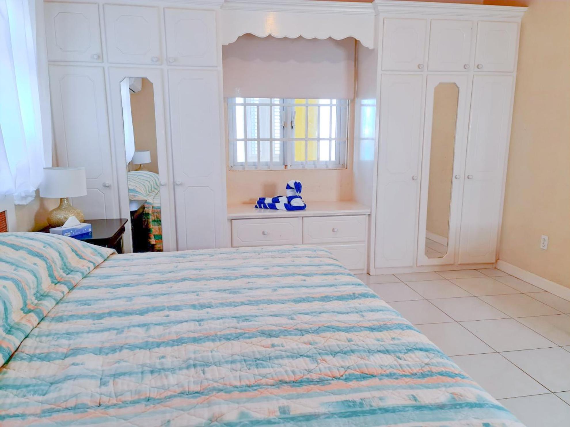 Beautiful Seaside 2BR Apartments