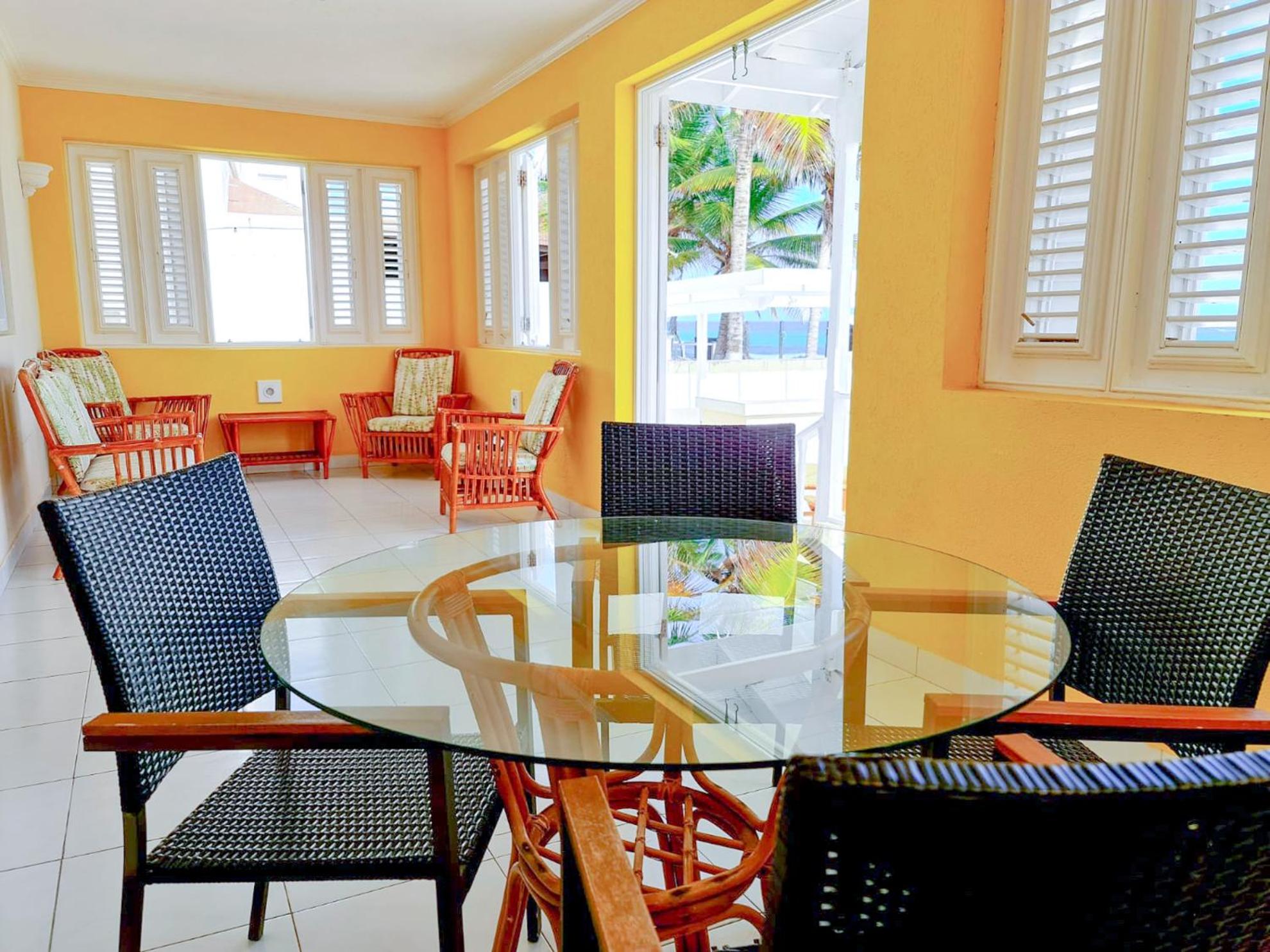 Beautiful Seaside 2BR Apartments