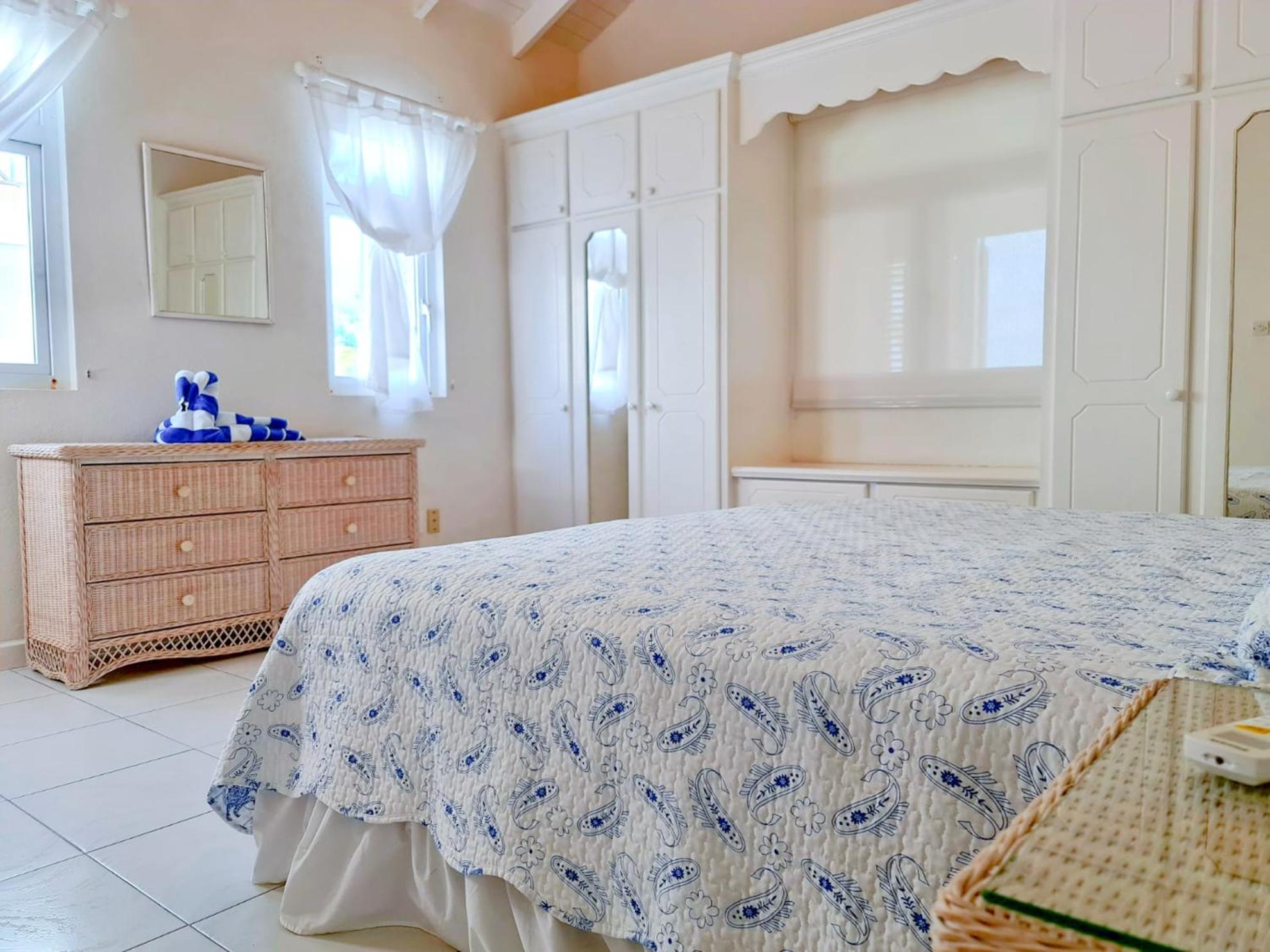 Beautiful Seaside 2BR Apartments