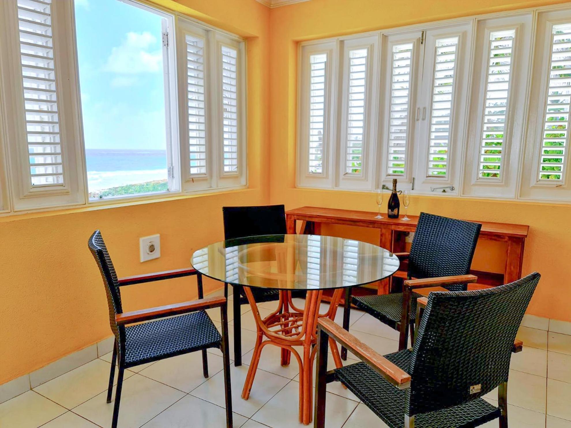 Beautiful Seaside 2BR Apartments