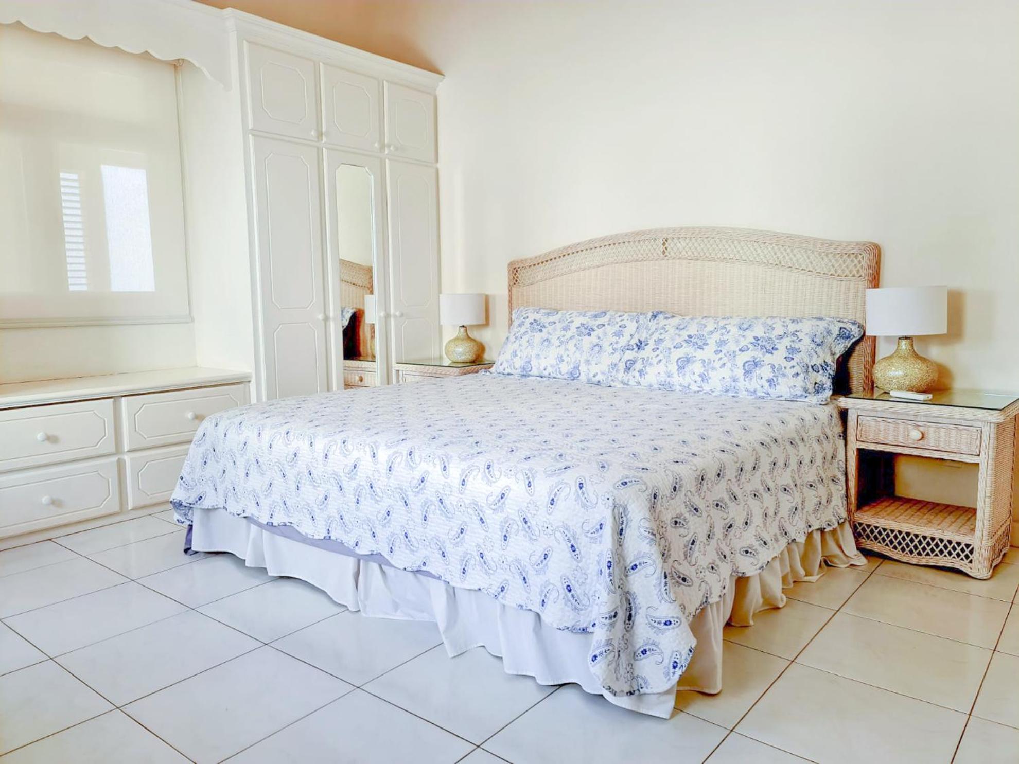 Beautiful Seaside 2BR Apartments