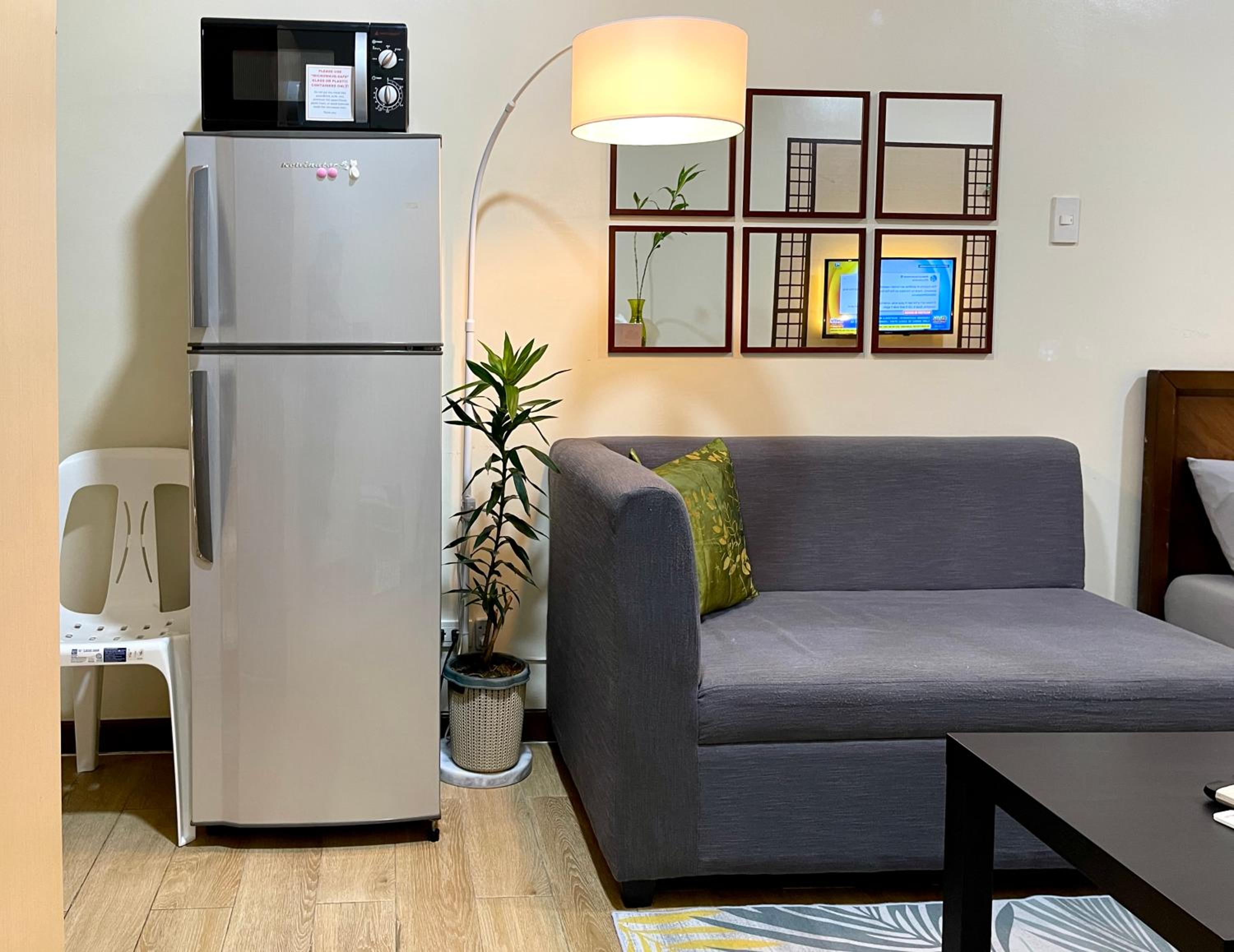 Bea’s Transient (Condo Studio Room for 2!) photo 3