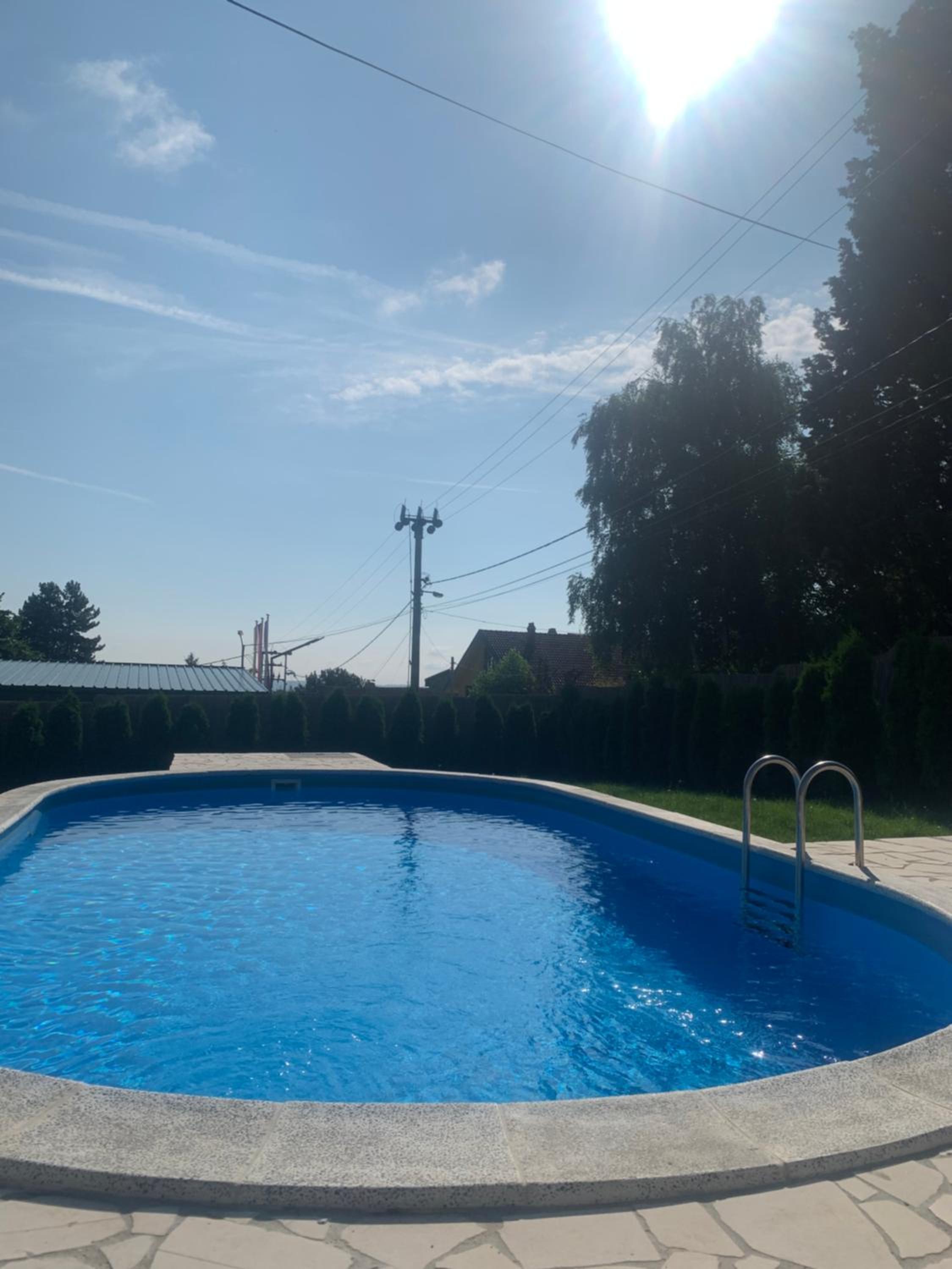 Mika’s Poolhouse view 3