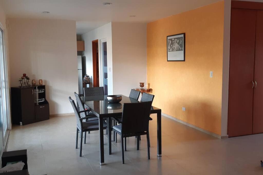 Espaciosa residencia con paraiso incluido