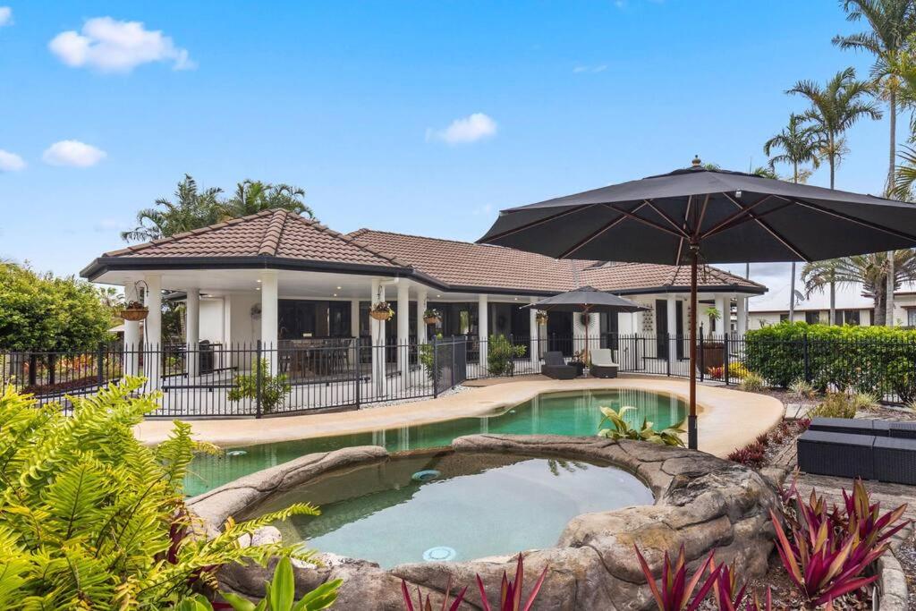 Luxury Beachfront home in Hervey Bay