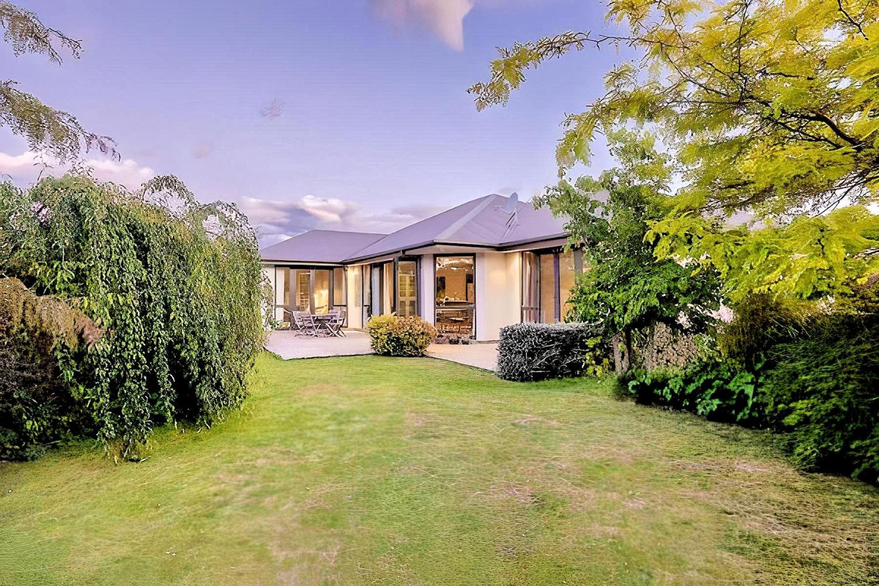 Hotel Wanaka Holiday Home