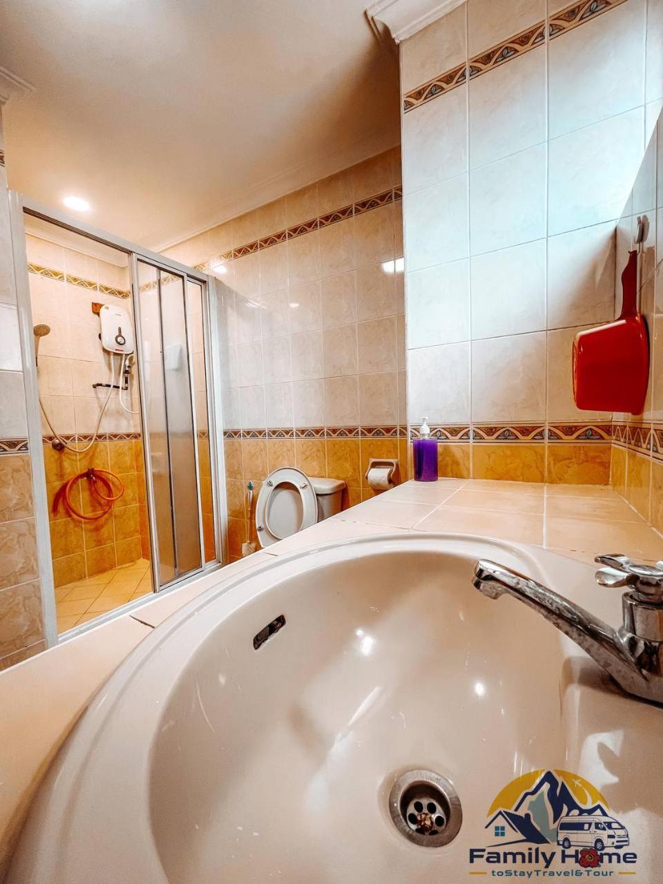 Marina Court KK City by Family Home to Stay photo 4