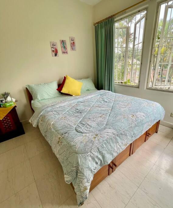 Flower House Villa view 5