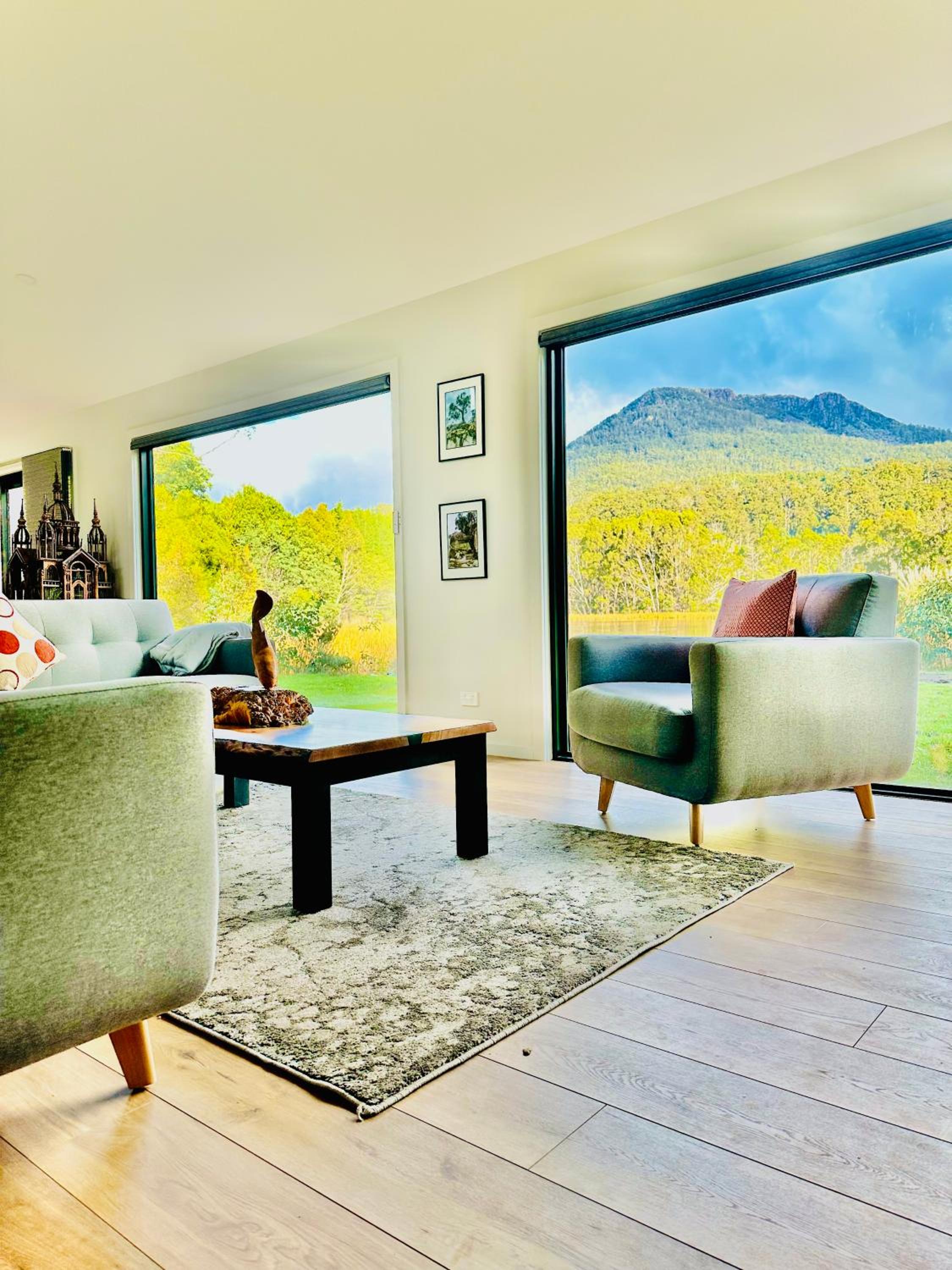 Quamby Bluff Lake House, Deloraine, Tasmania