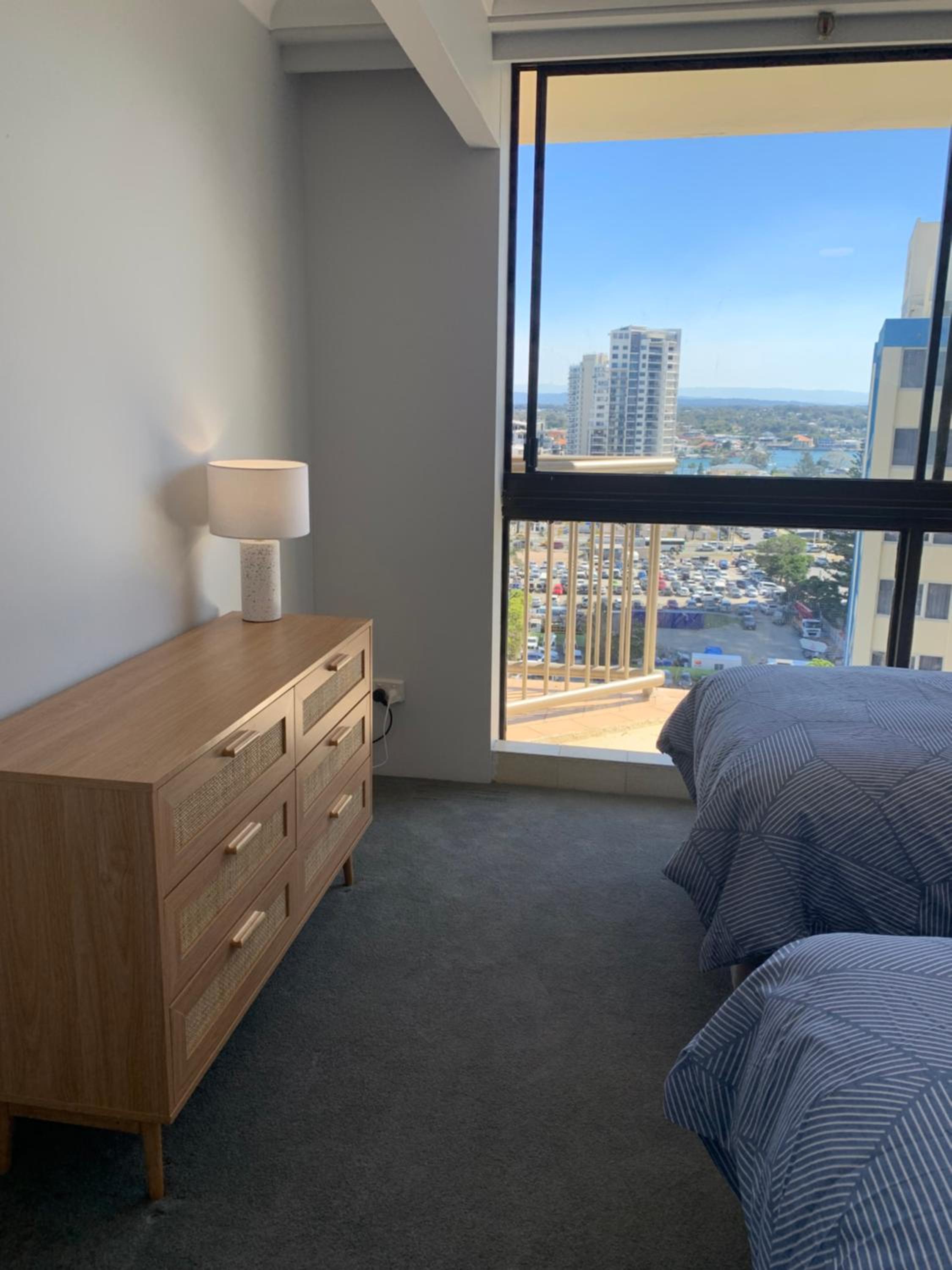 Beachfront & City View, Huge 2 Bedroom Apartment, Imperial Surf Resort
