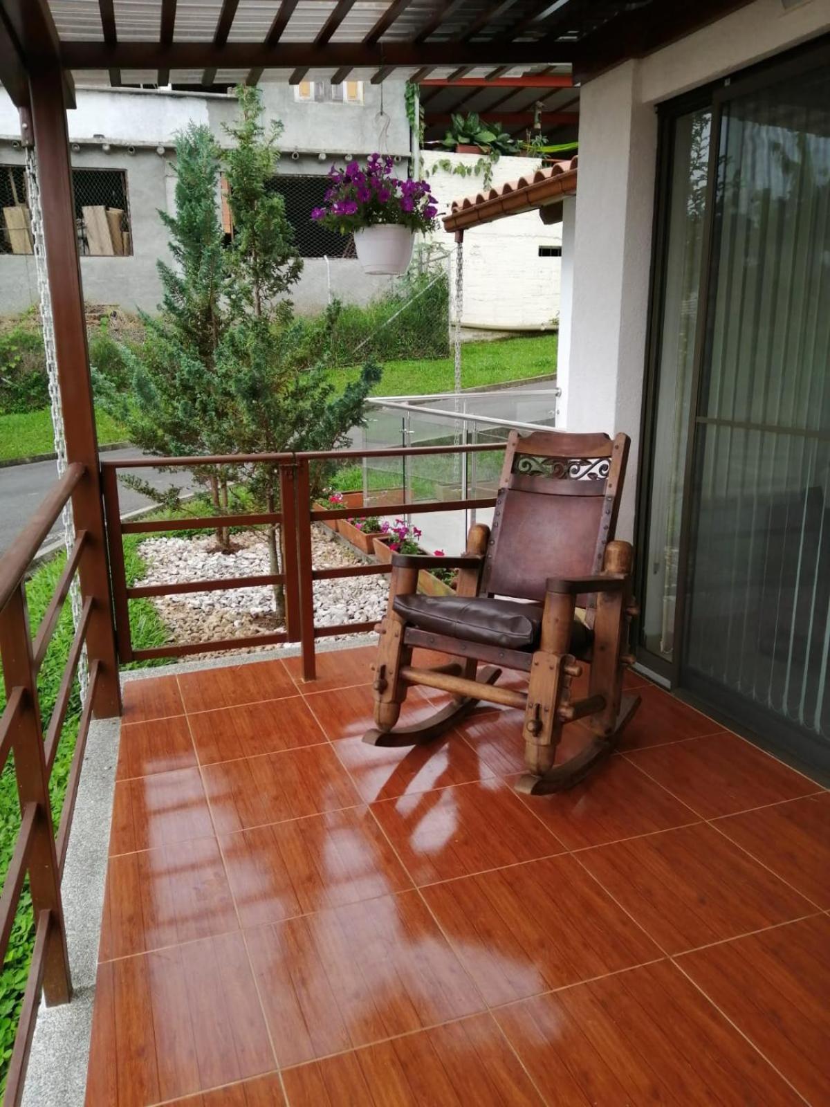 La Mejor Casa Campestre con vista cerca al Parque del Café