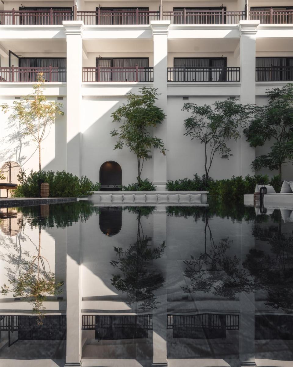 Hotel Burirattana Hotel - Image 1