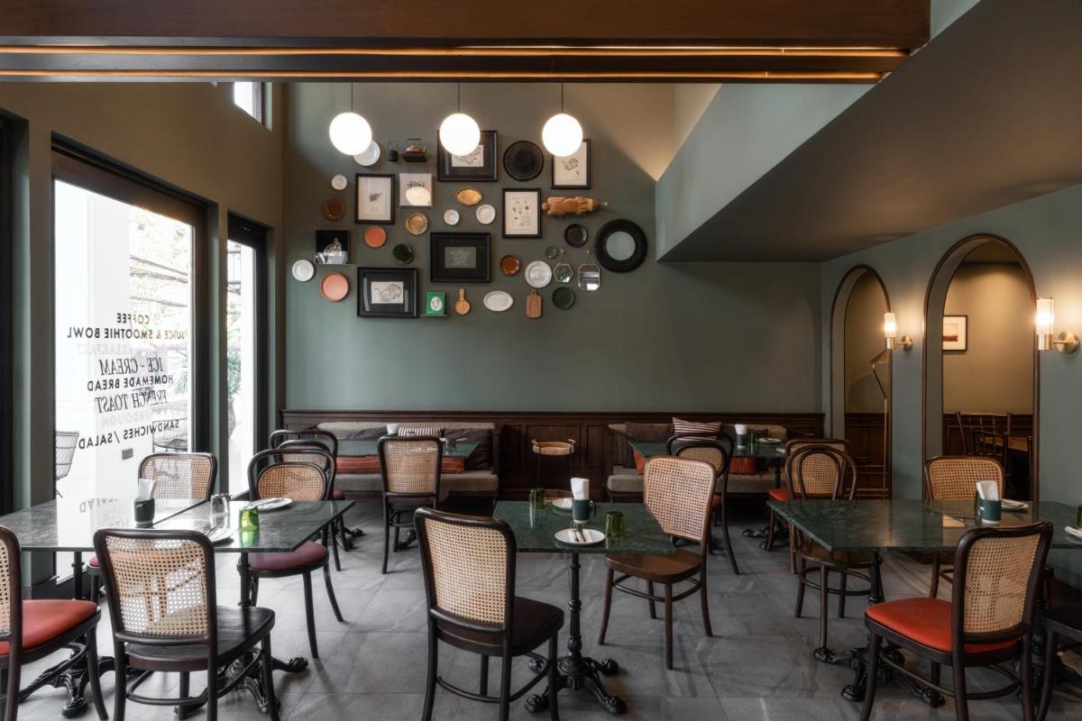 restaurant