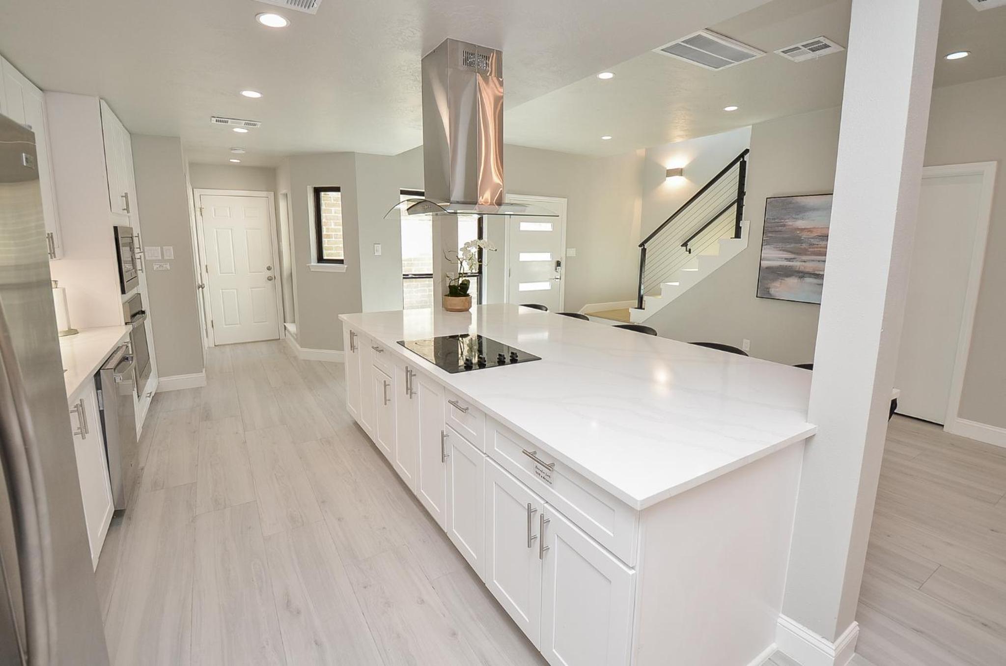 Metro Family Getaway 3 Bedroom 3 Bathroom view 3