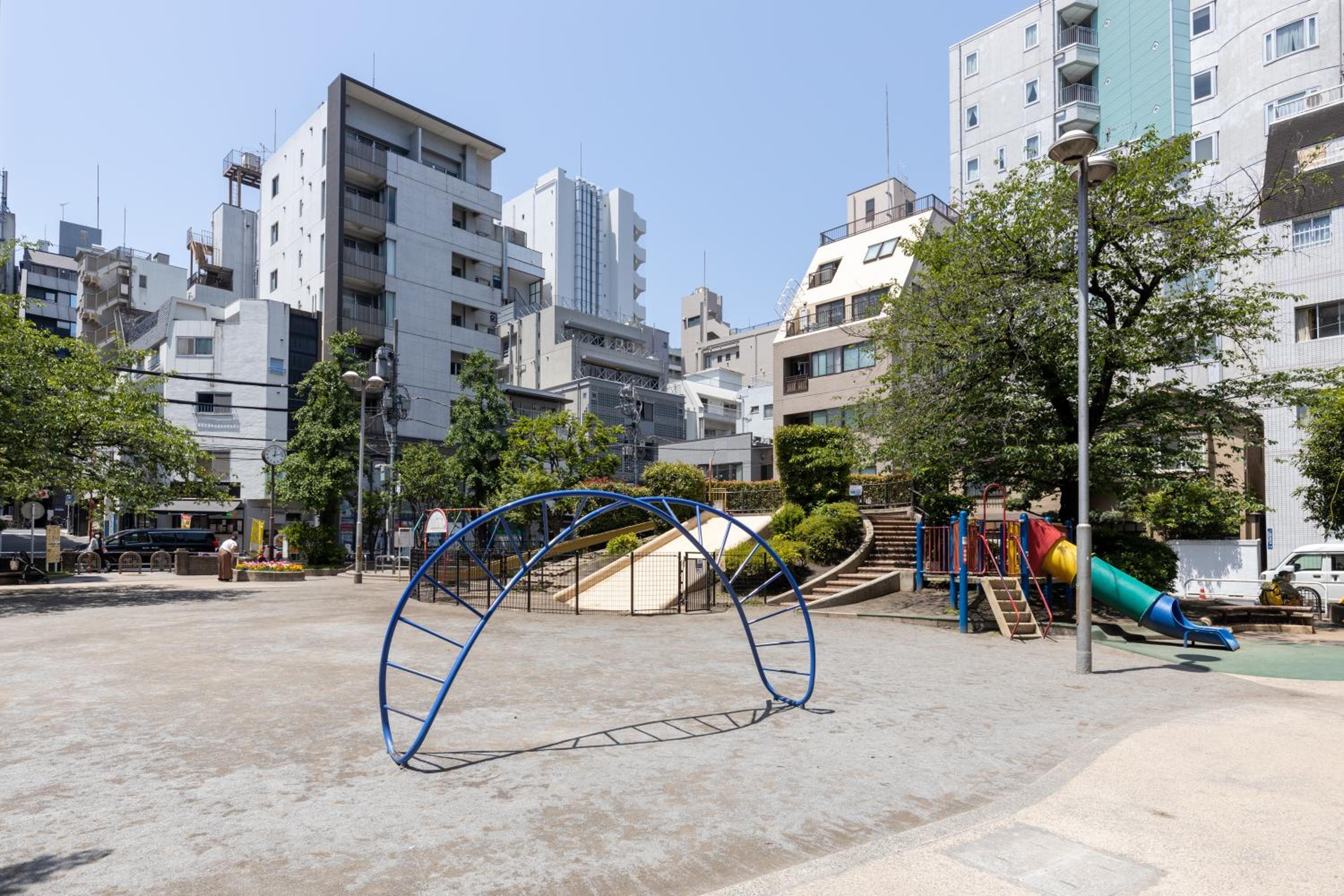 Azabukumai building