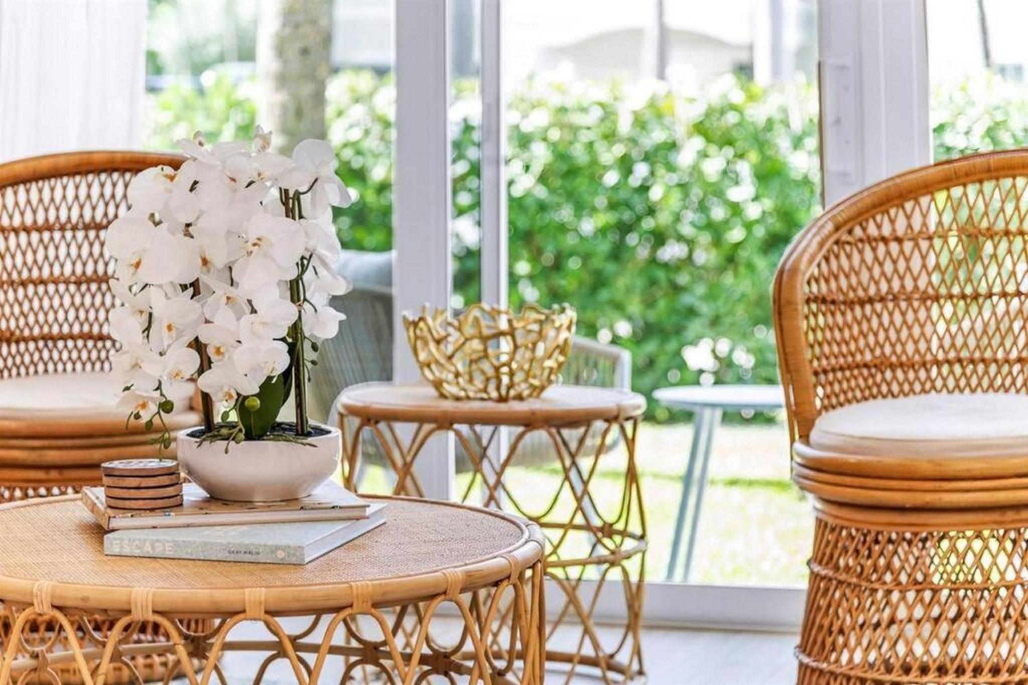 The Beach Villa in Juno! 1-Steps to the Beach
