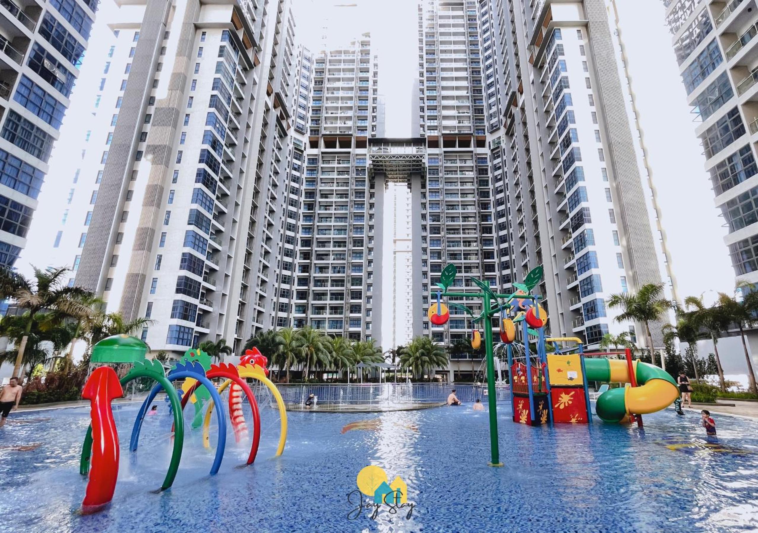 Atlantis Residence l 6-10 pax l Luxury 2 BR l Jonker St l City Centre by Jay Stay Management photo 2