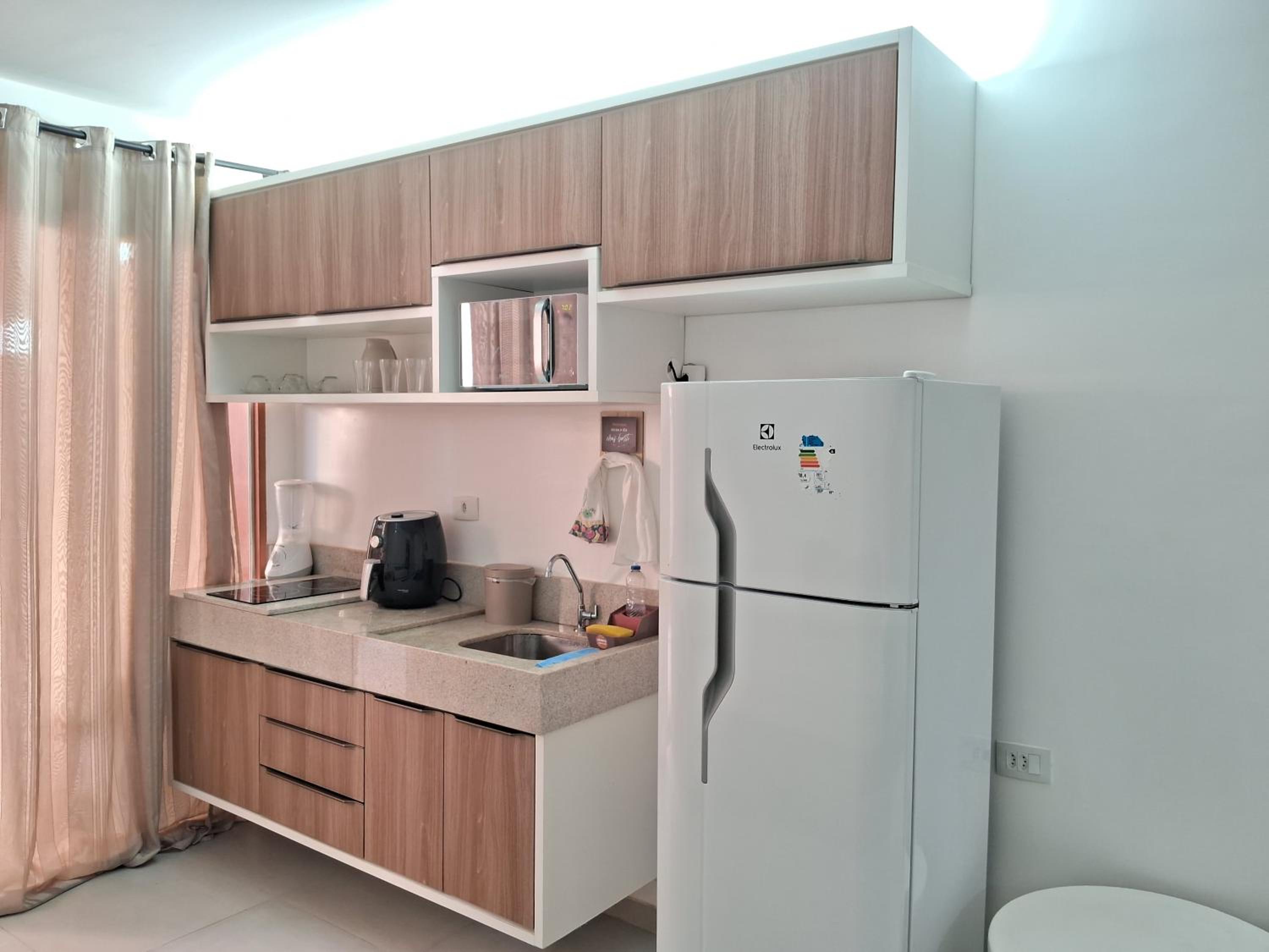 FLAT ENCANTADOR A UM PASSO DA PRAIA