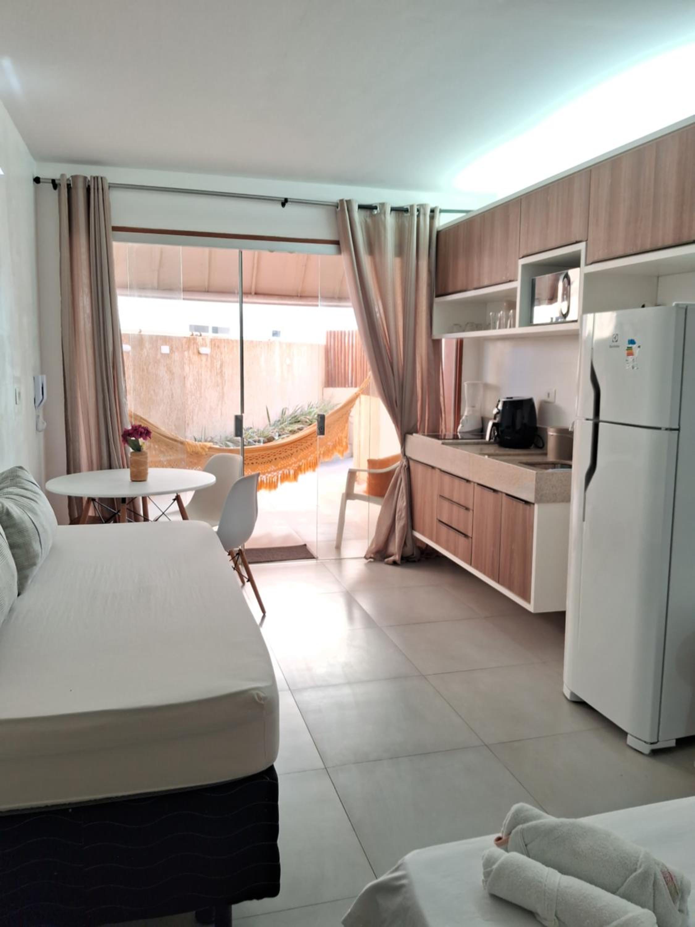 FLAT ENCANTADOR A UM PASSO DA PRAIA