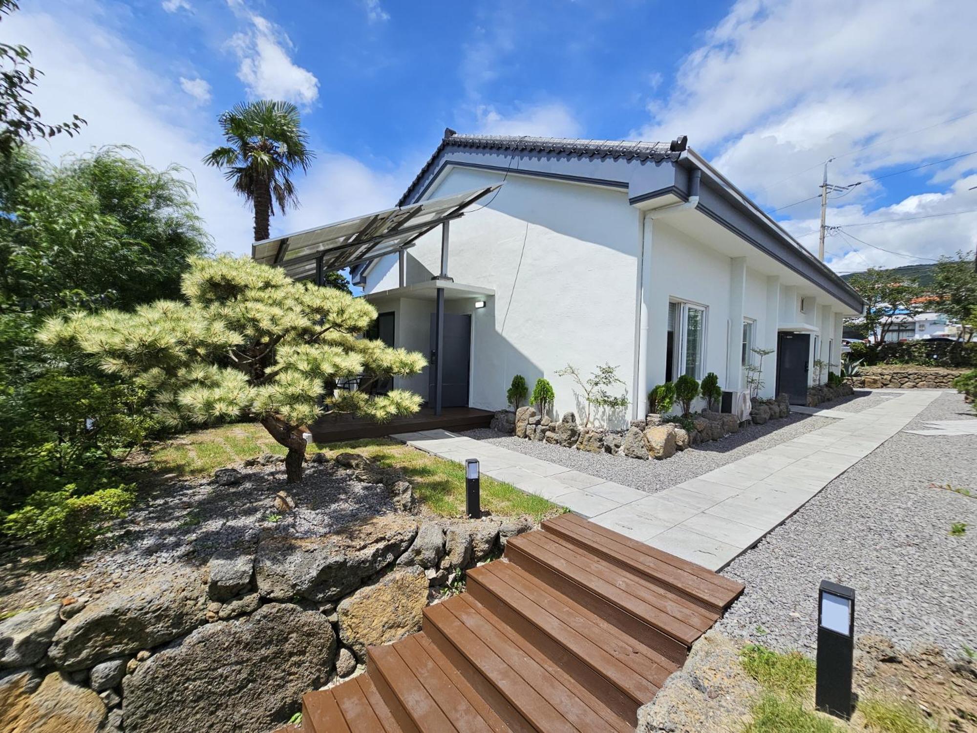 Baerongnamu Private Stay view 2