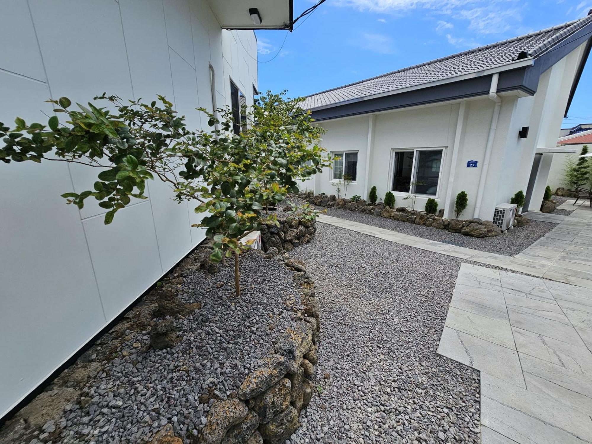 Baerongnamu Private Stay view 3