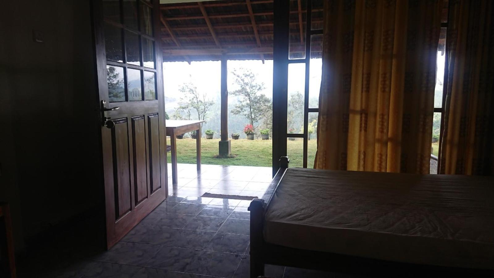 Ella Mountain Palace