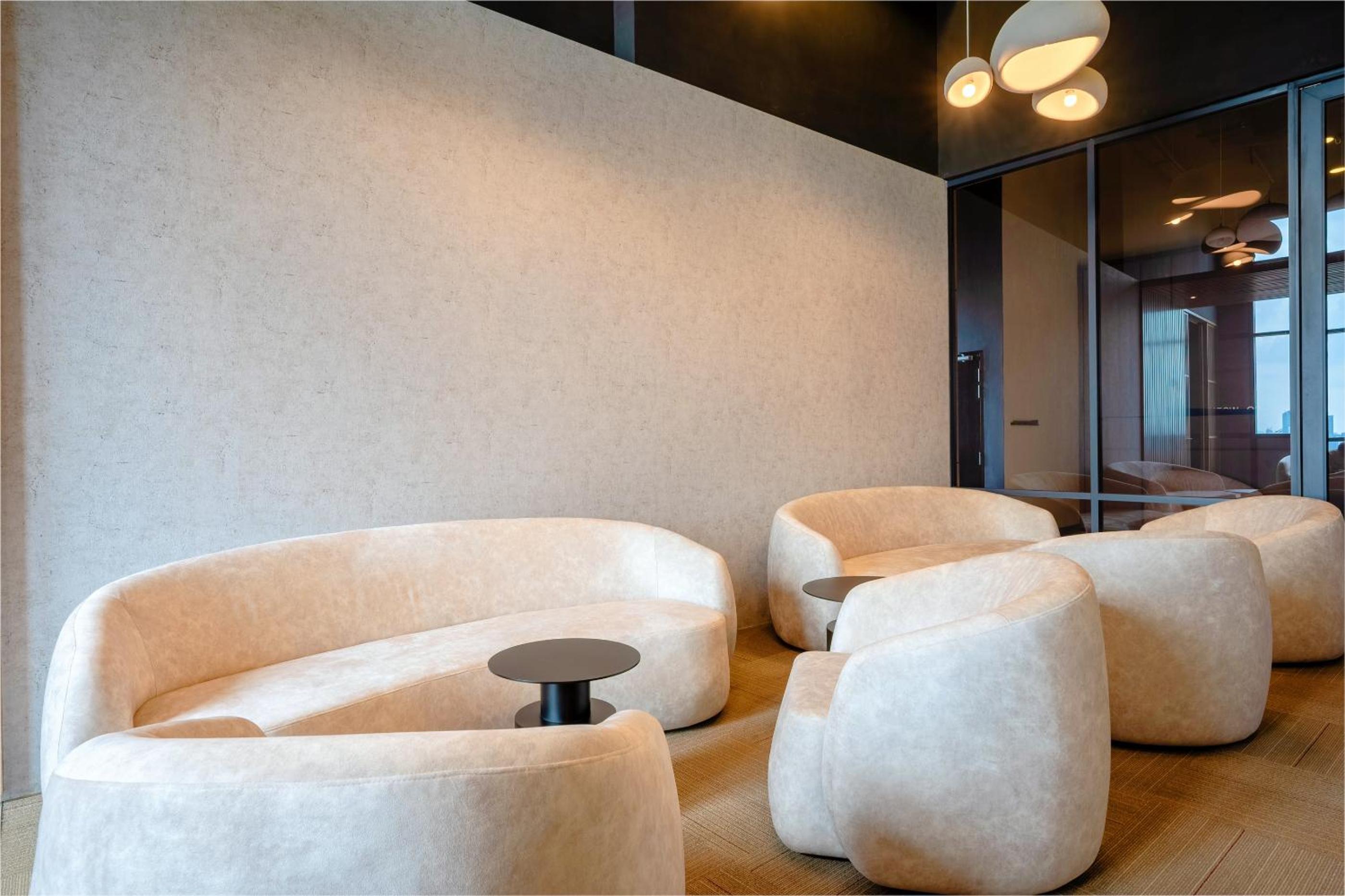 Societe Suite by Lyfehaus