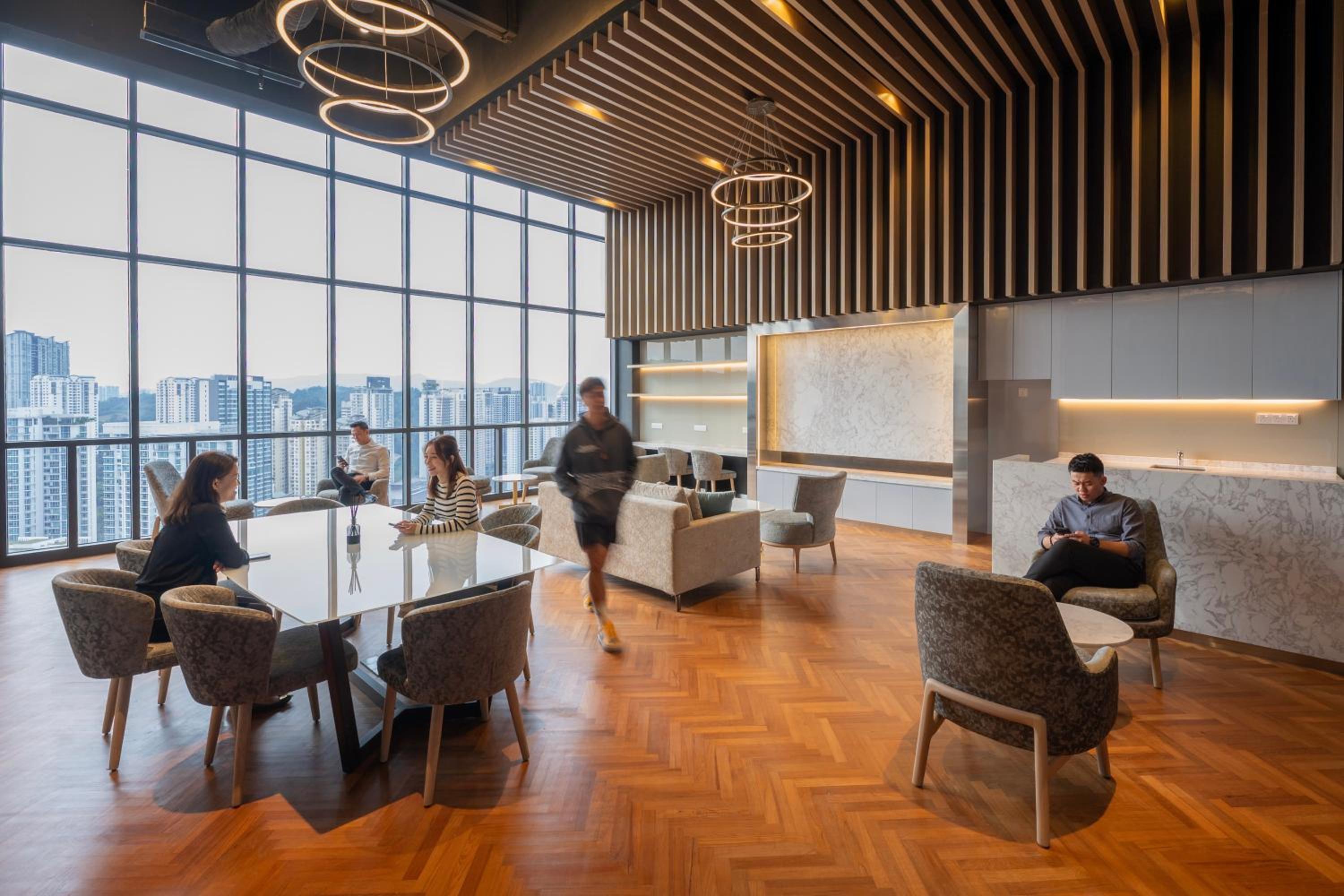 Societe Suite by Lyfehaus