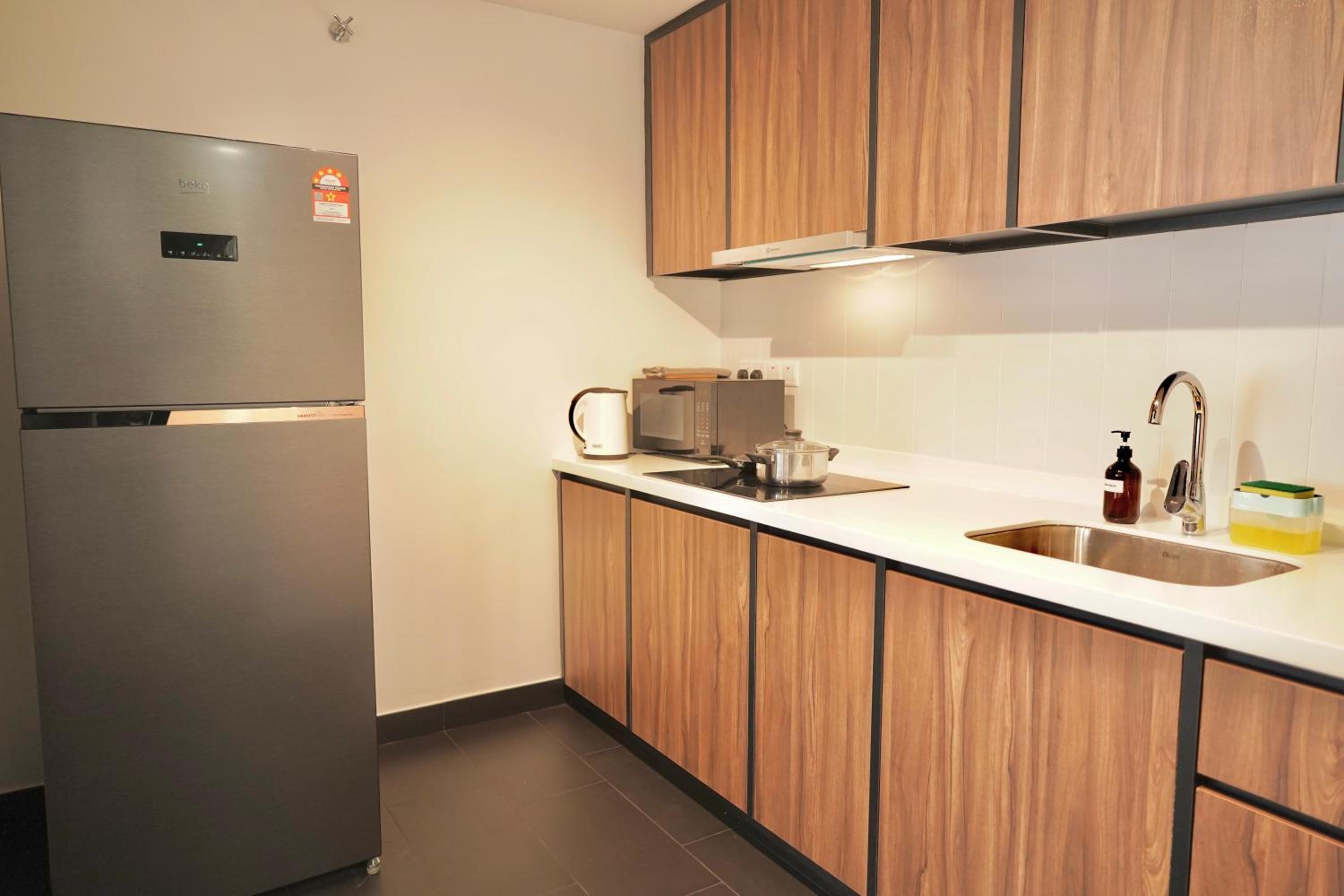 UNA Serviced Apartment by manatidur