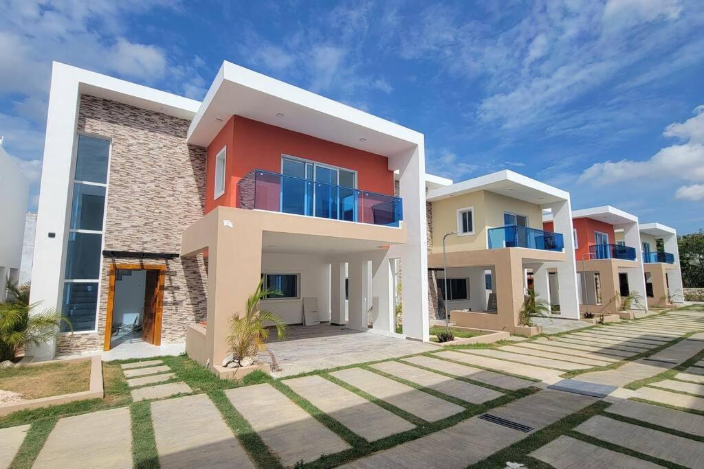 Yakimel Villa Airbnb