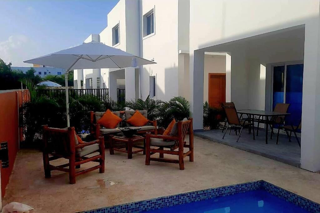Yakimel Villa Airbnb