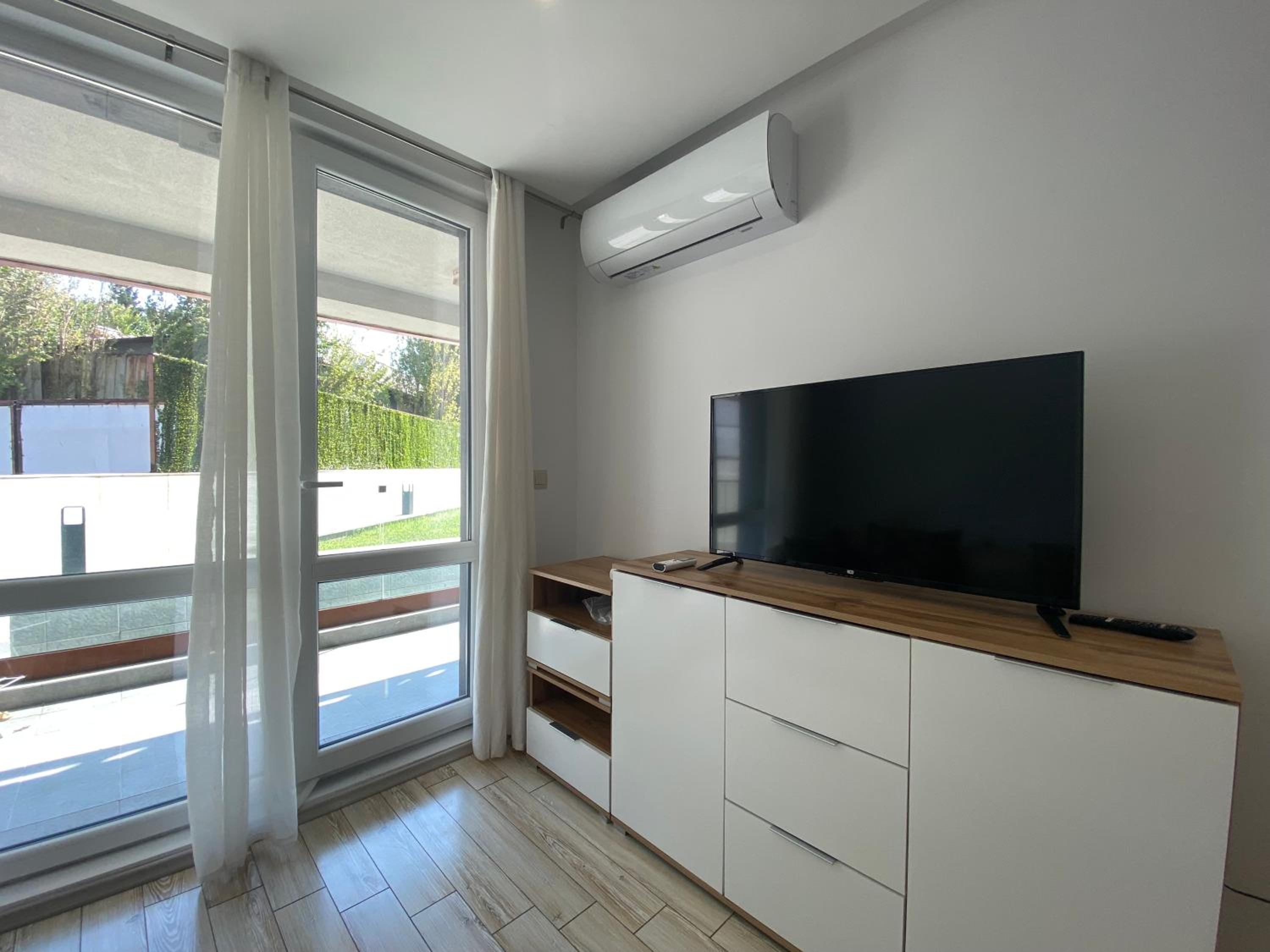 PARADISO 'В' 111 Large Apartment Nessebar