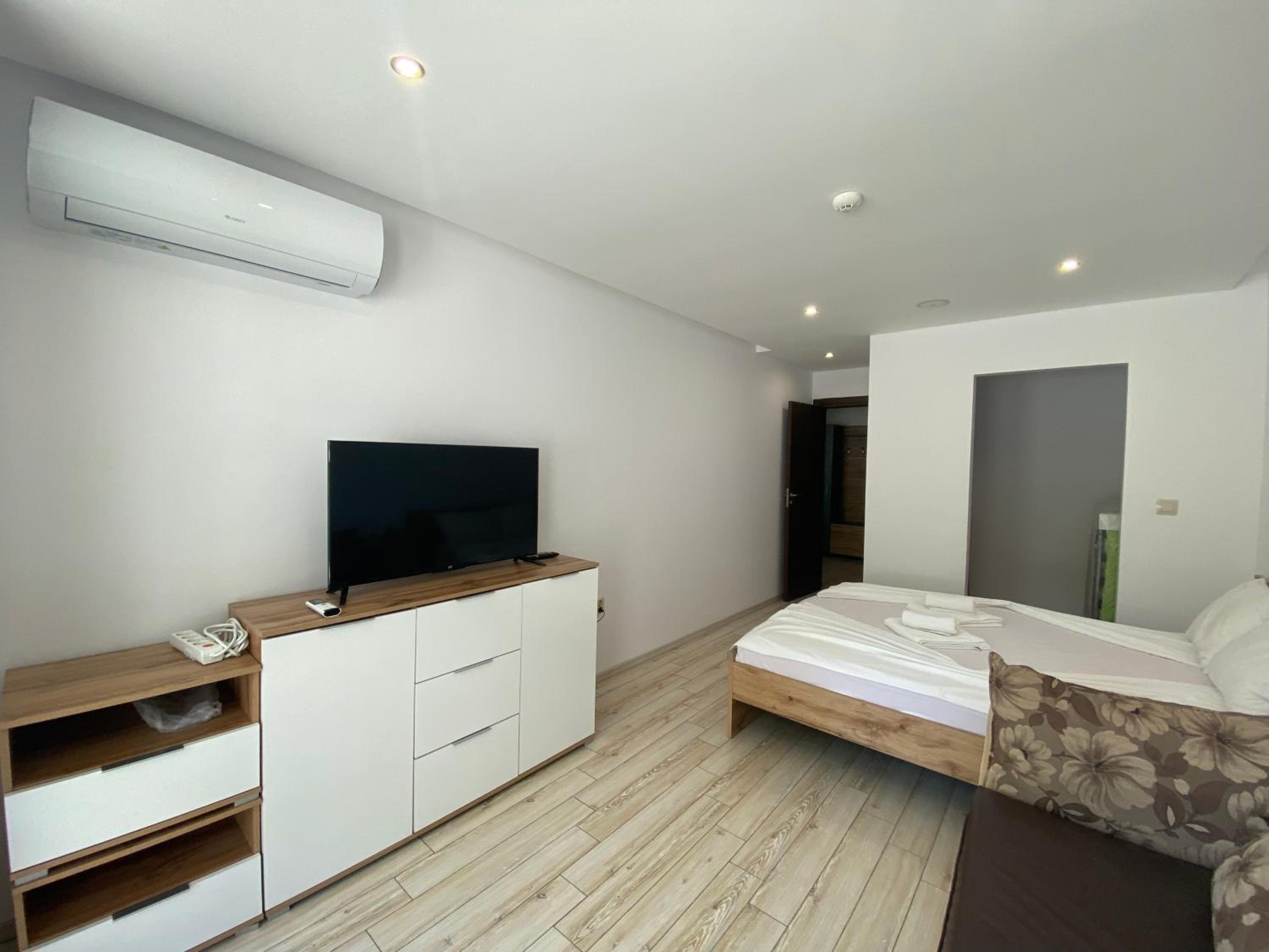 PARADISO 'В' 111 Large Apartment Nessebar