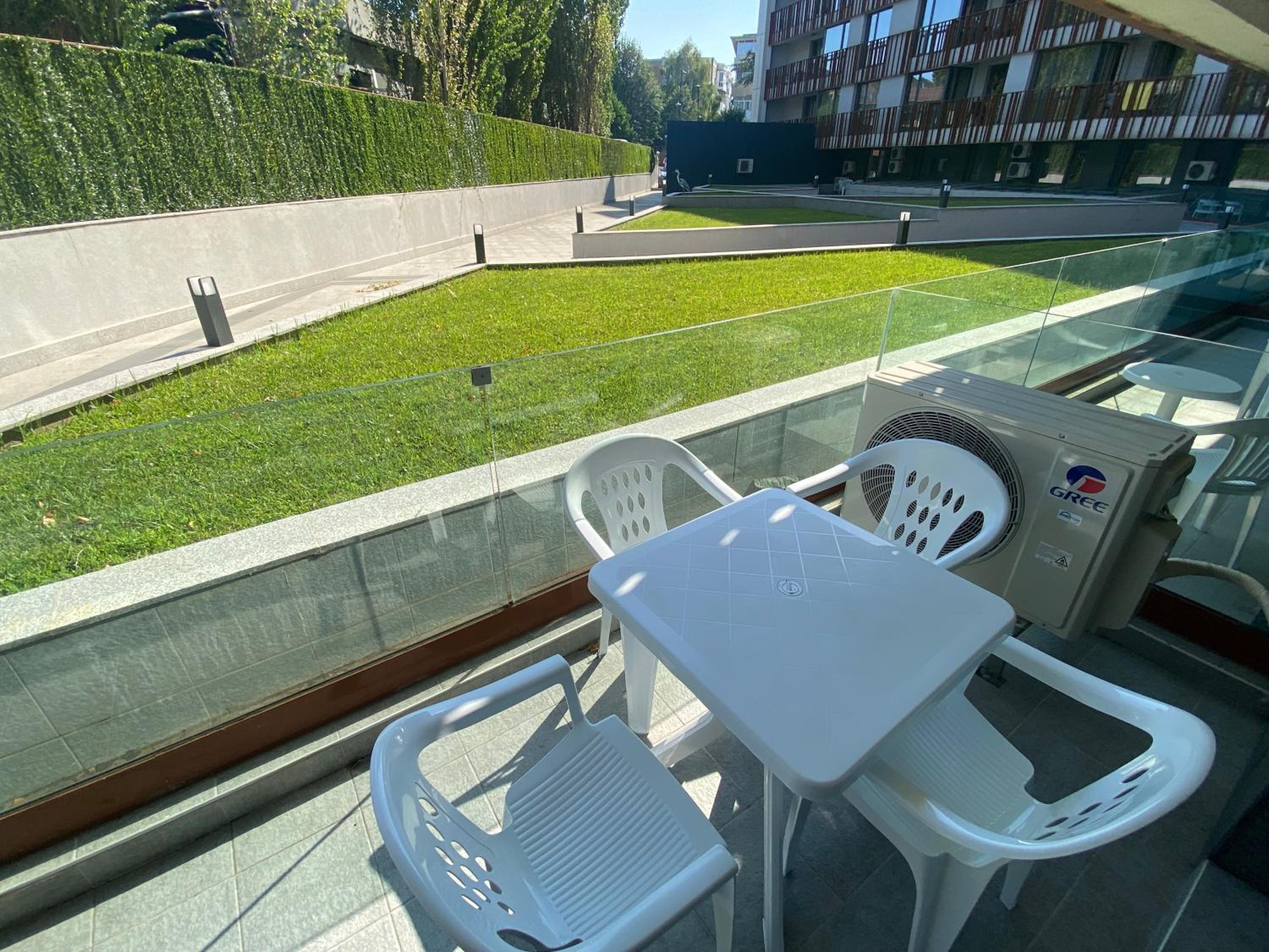 PARADISO 'В' 111 Large Apartment Nessebar