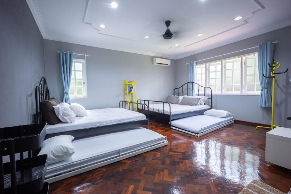 VillaNo23 - 4 Bedrooms with Private Pool BBQ