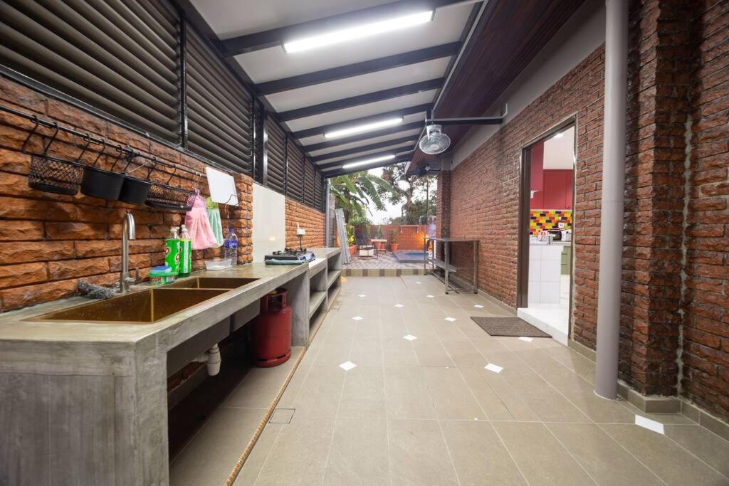 VillaNo23 - 4 Bedrooms with Private Pool BBQ