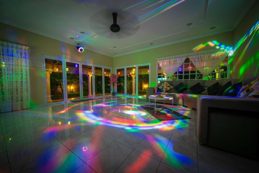VillaNo23 - 4 Bedrooms with Private Pool BBQ