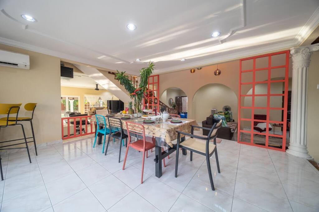VillaNo23 - 4 Bedrooms with Private Pool BBQ