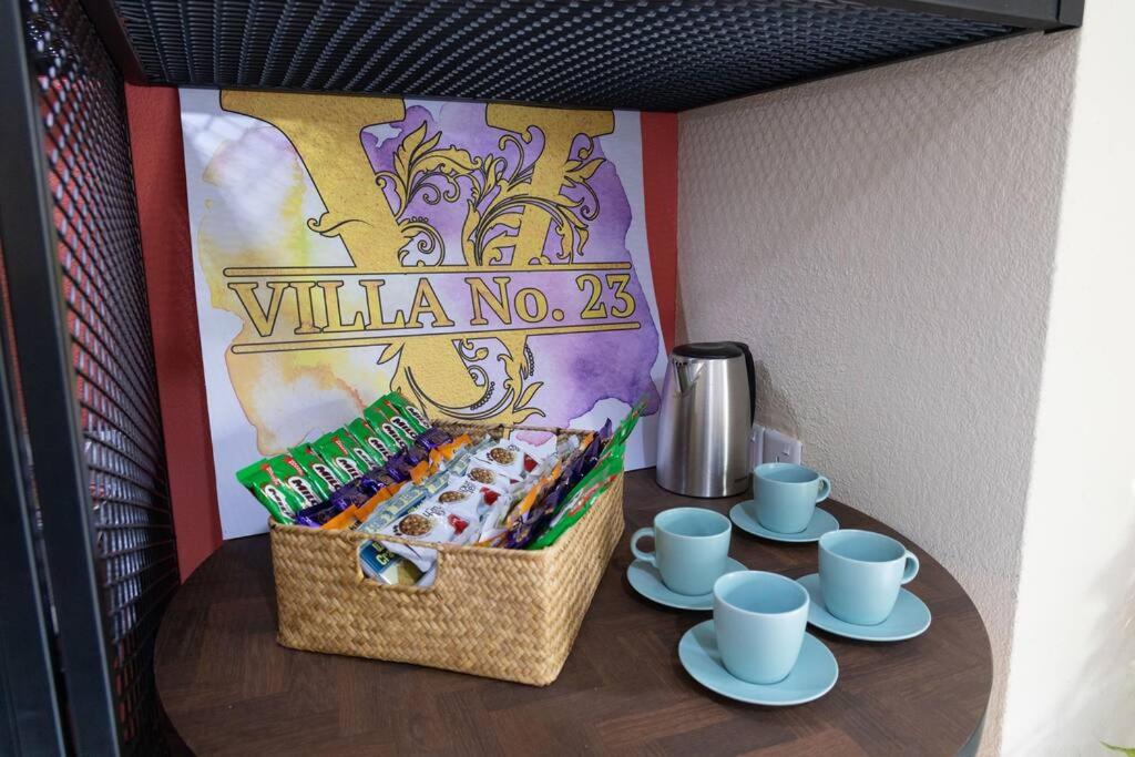 VillaNo23 - 4 Bedrooms with Private Pool BBQ