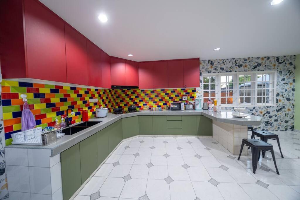 VillaNo23 - 4 Bedrooms with Private Pool BBQ