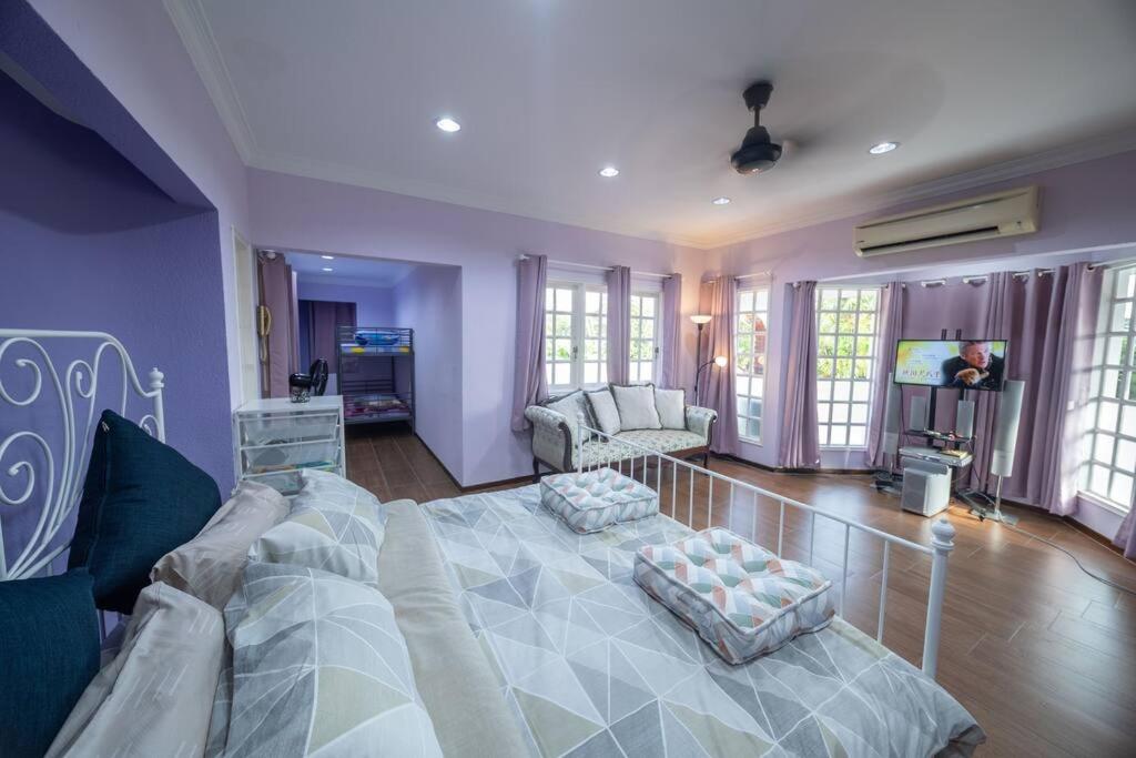 VillaNo23 - 4 Bedrooms with Private Pool BBQ