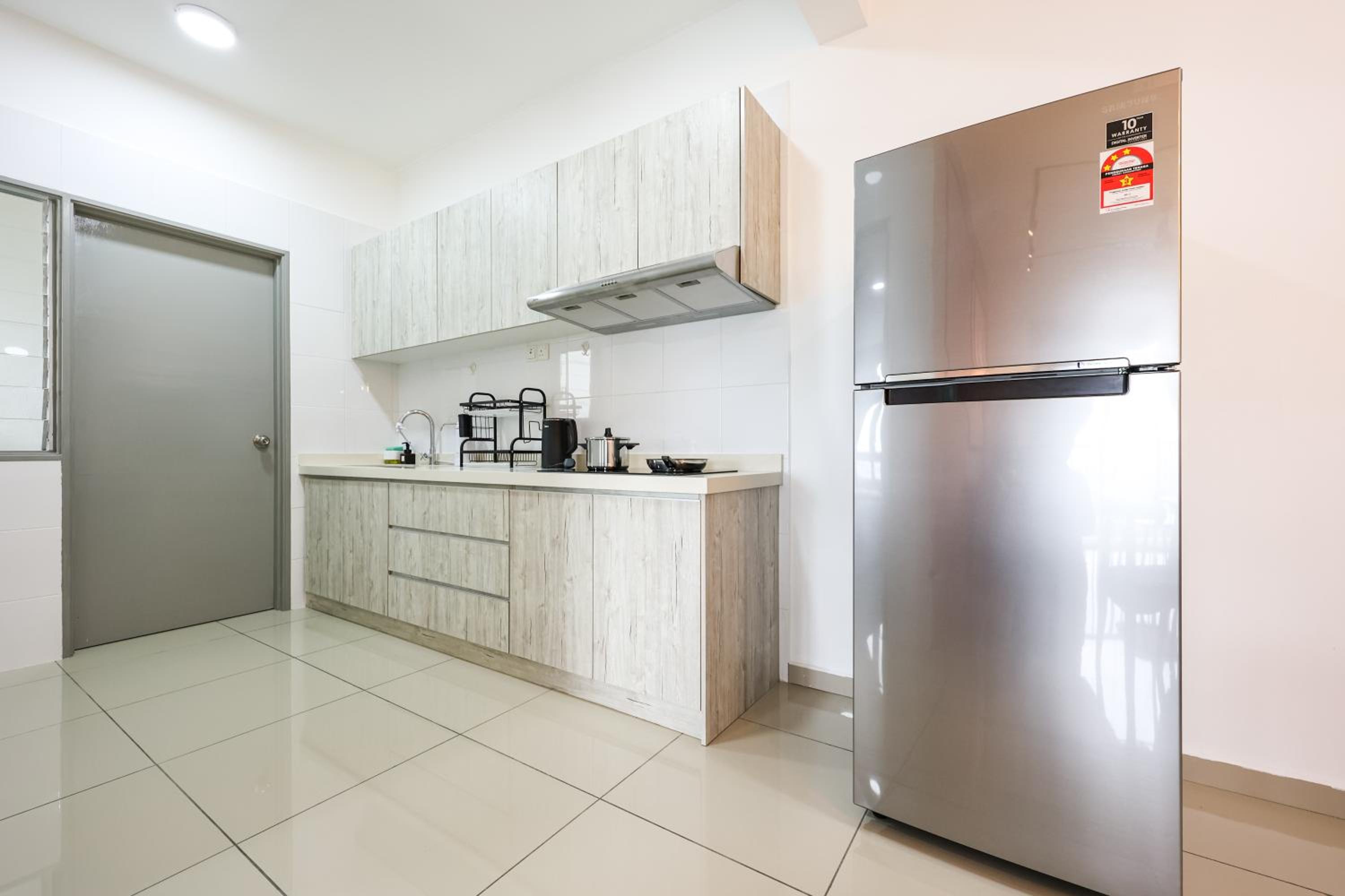 Beautiful 3B2B for 6 pax w Pool - Subang Jaya photo 7