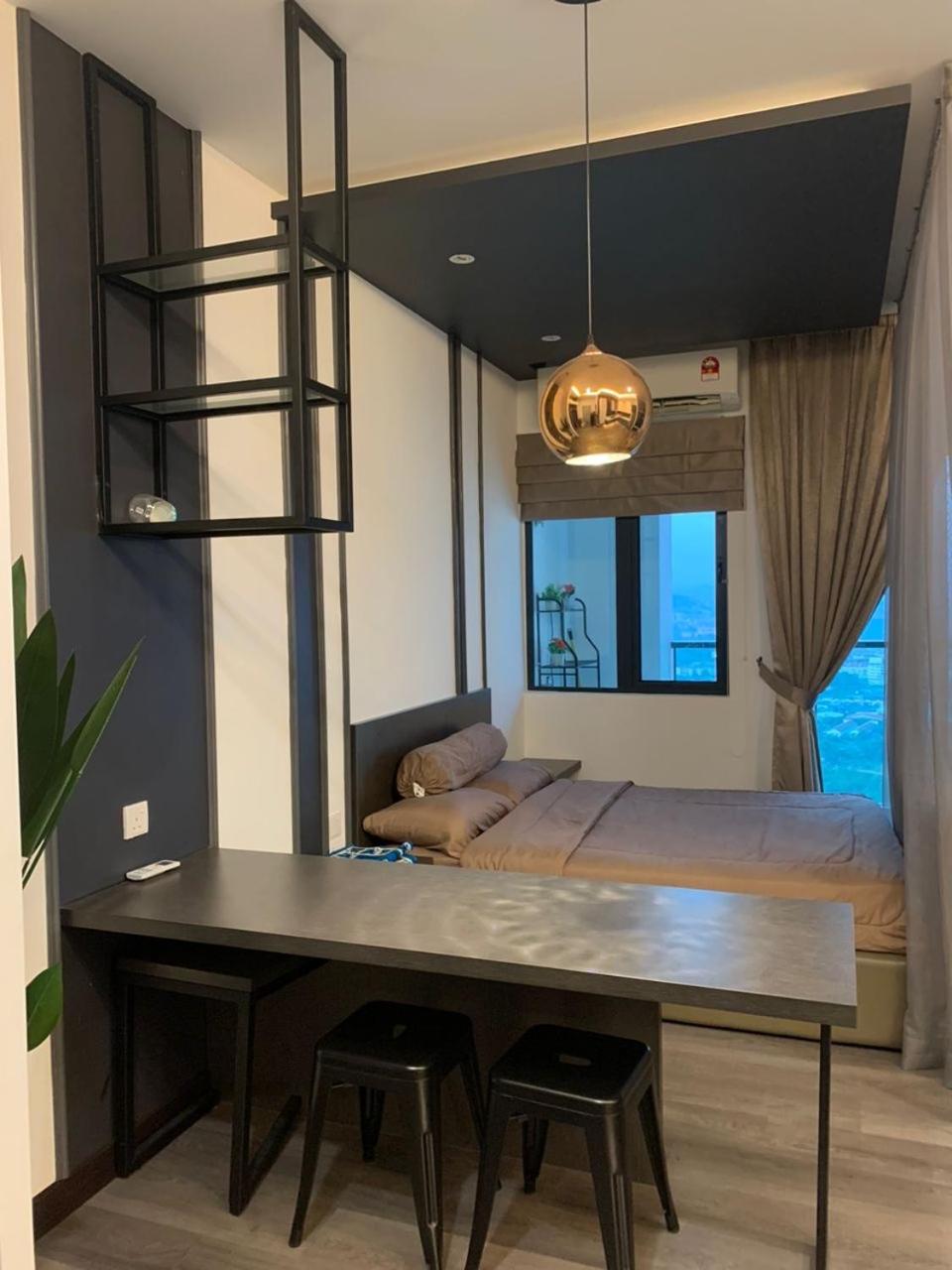 ELLADINE STUDIO