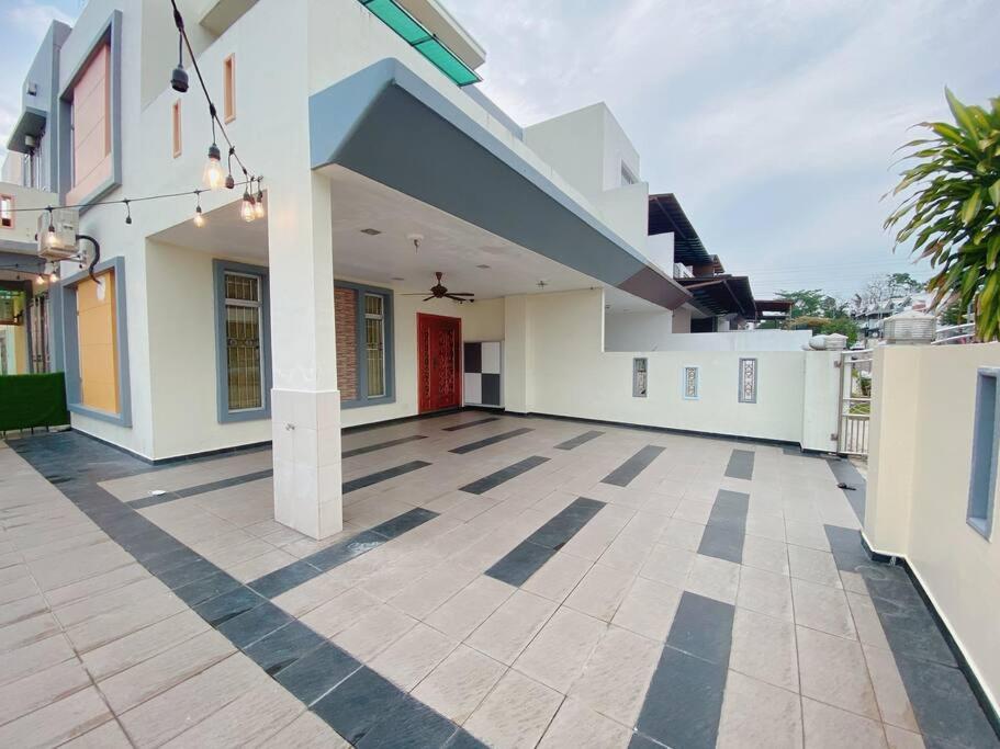 A05 Tebrau Austin In Desa Tebrau