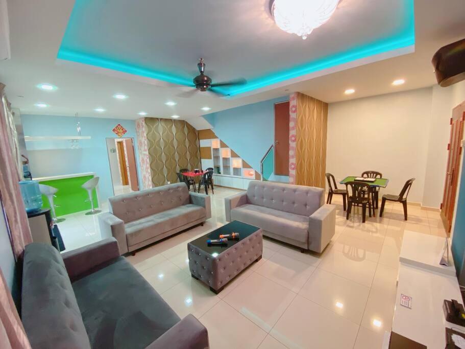 A05 Tebrau Austin In Desa Tebrau