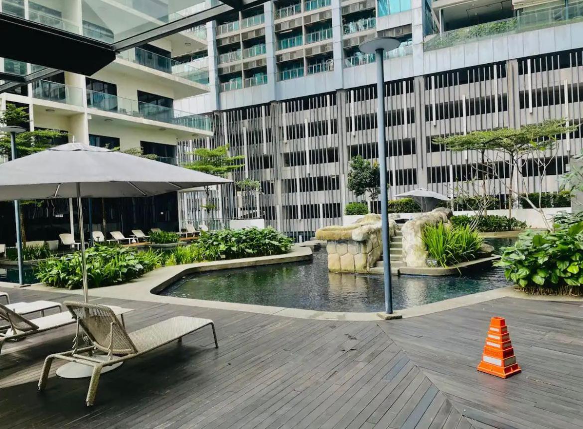 Cozy Studio 188 Suites KLCC by VastHaven