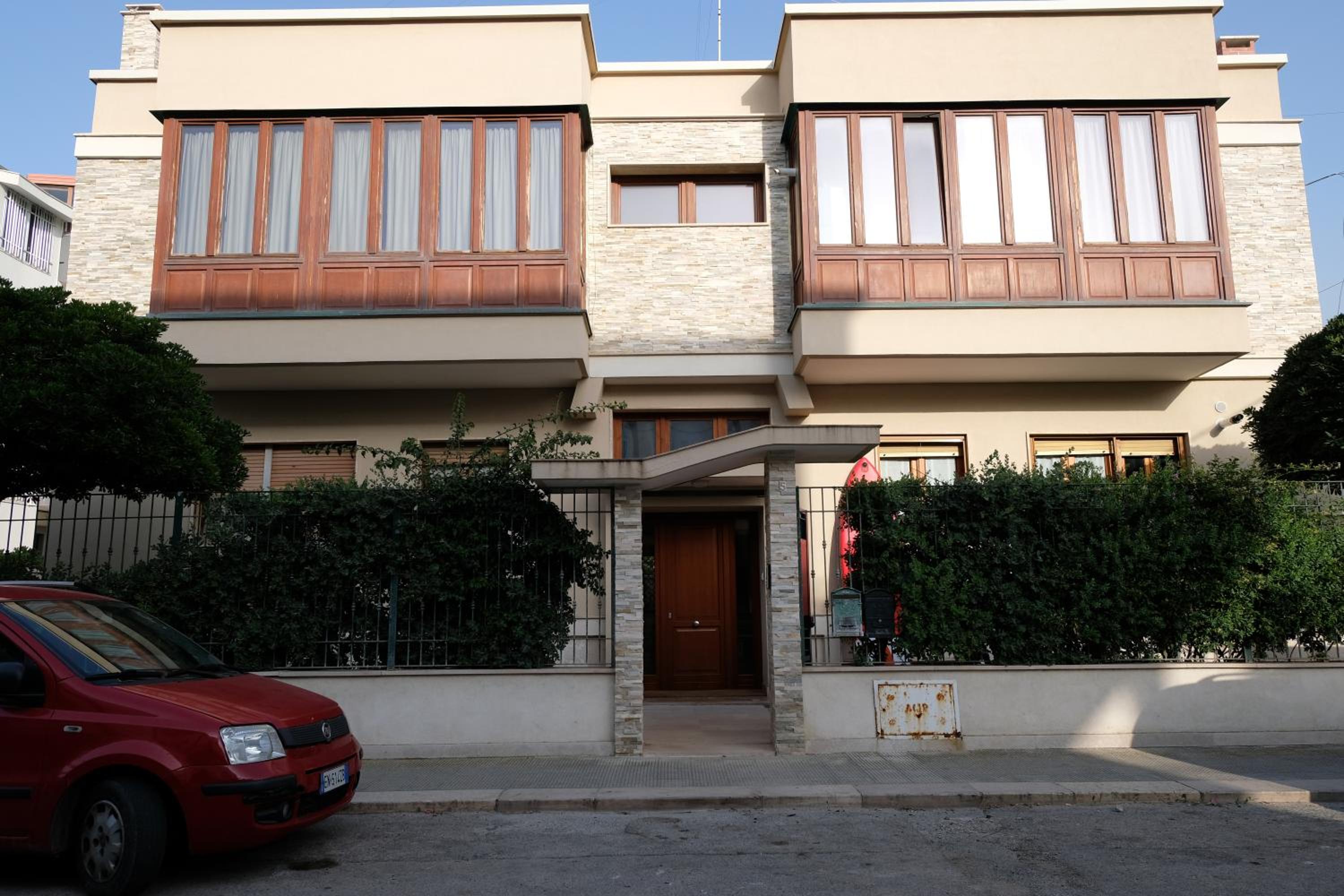 Blue Sea Galileo & Leonardo Sea View Apartments