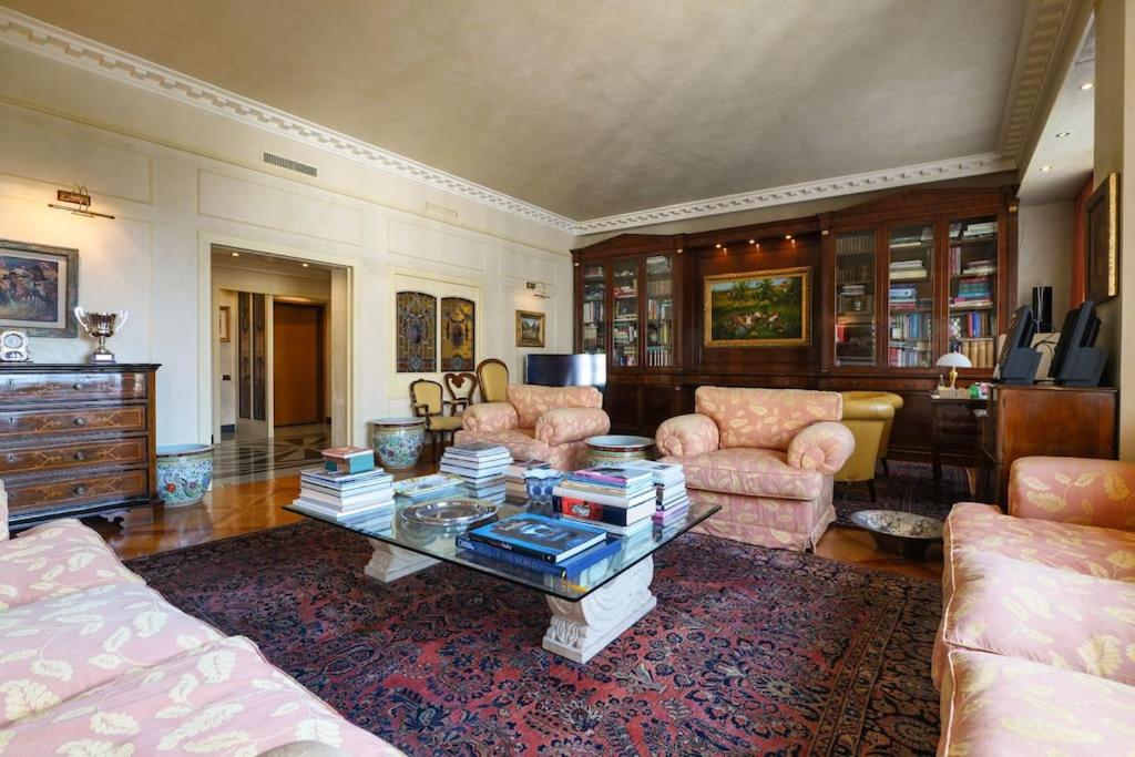 centro extra luxory apartment with terrace