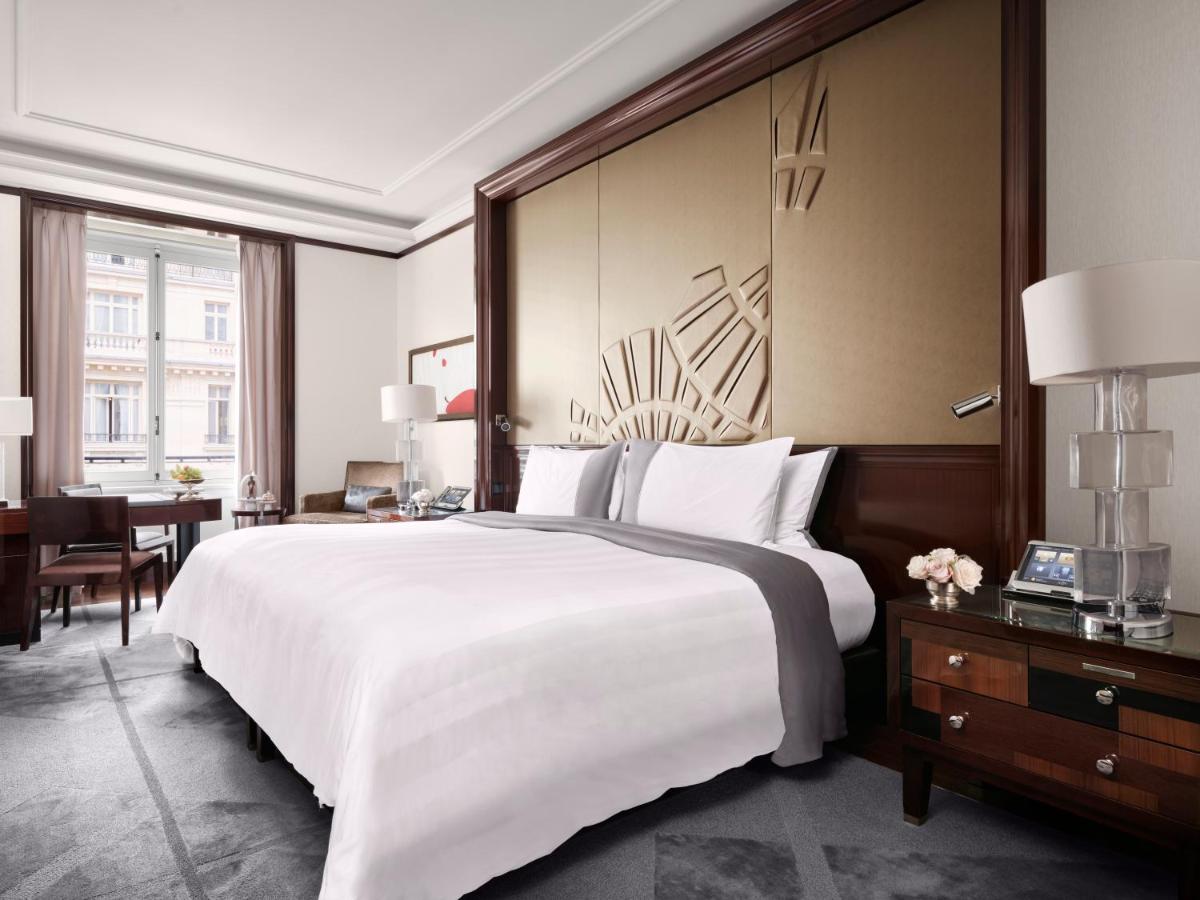 The Peninsula Paris 21